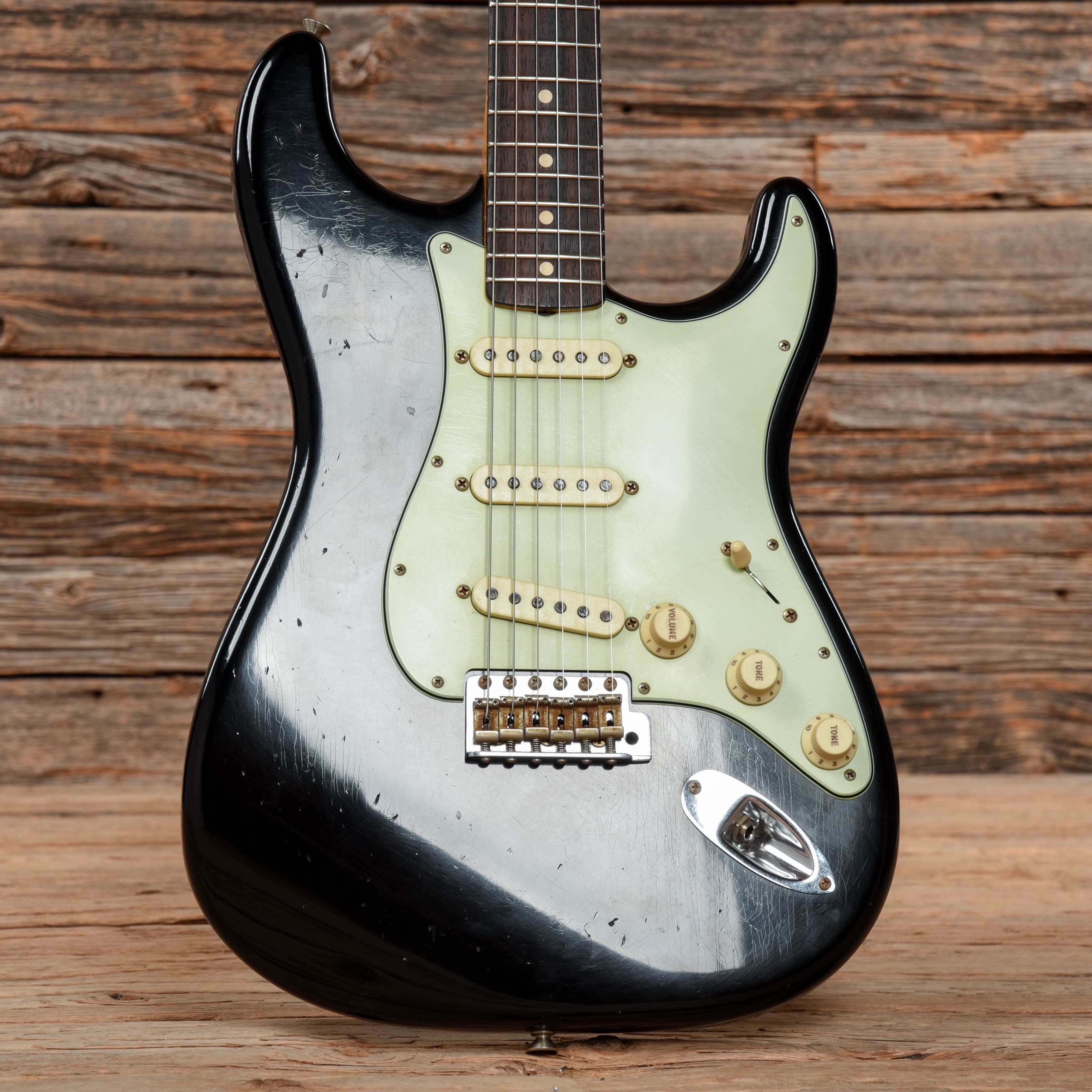 Fender Custom Shop 1963 Stratocaster Journeyman Relic Black 2017 Electric Guitars / Solid Body