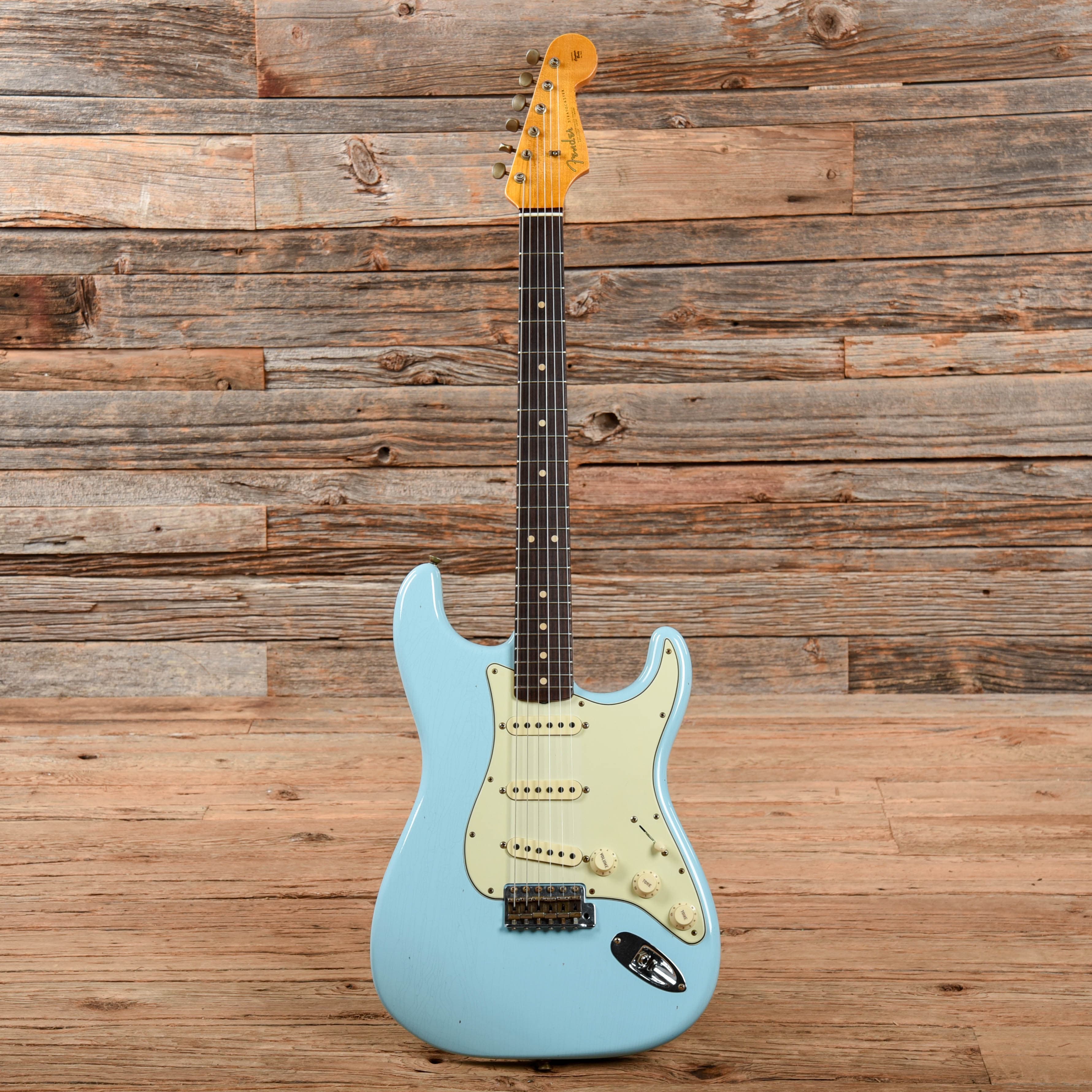 Fender Custom Shop 1963 Stratocaster Journeyman Relic Faded Daphne Blue 2022 Electric Guitars / Solid Body