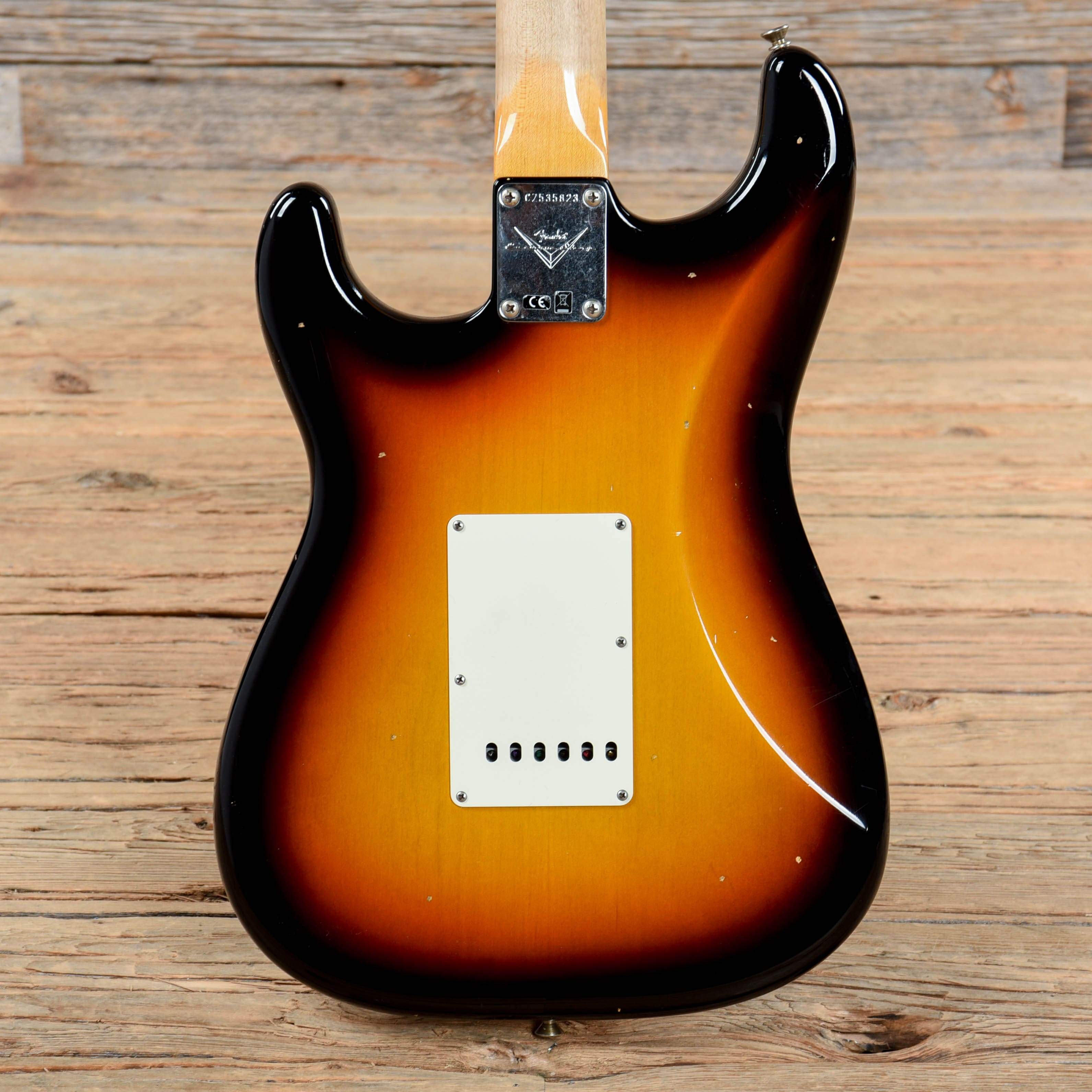 Fender Custom Shop 1964 Stratocaster Journeyman Relic Sunburst 2018 Electric Guitars / Solid Body