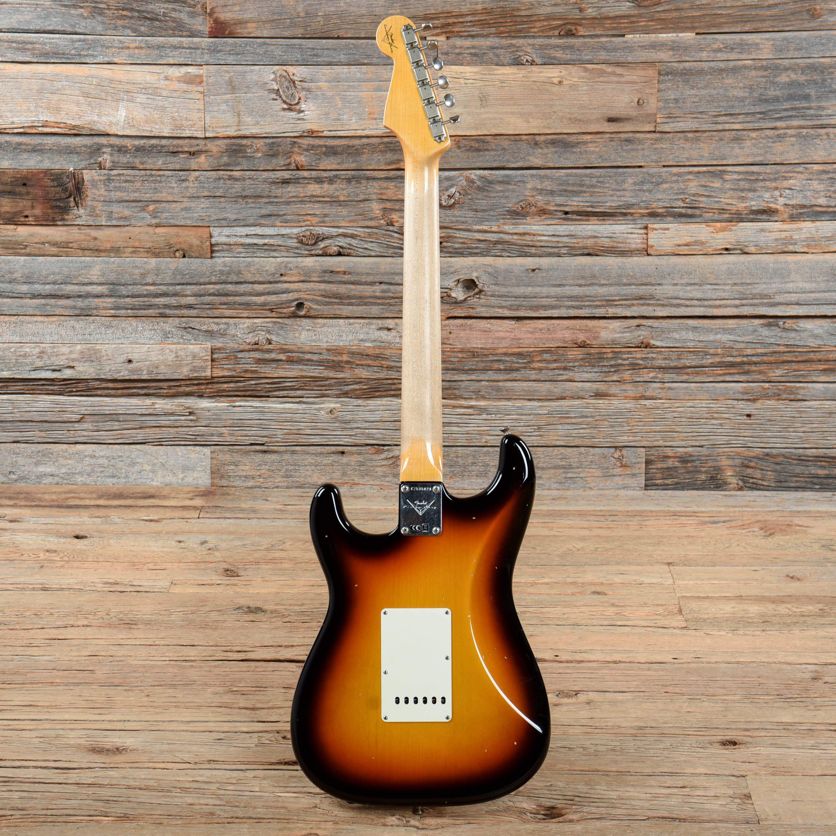 Fender Custom Shop 1964 Stratocaster Journeyman Relic Sunburst 2018 Electric Guitars / Solid Body