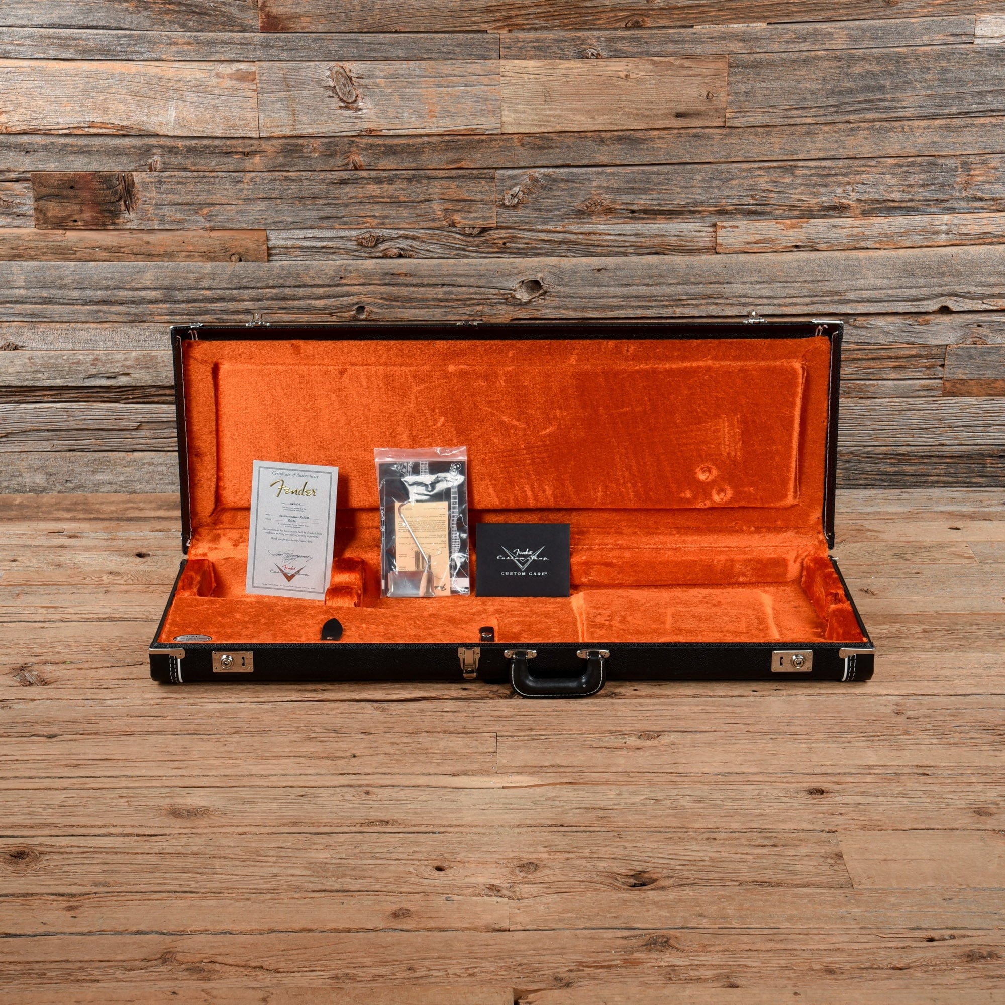 Fender Custom Shop 1969 Stratocaster Heavy Relic Aged Vintage White 2016 Electric Guitars / Solid Body