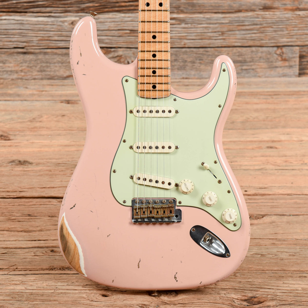 Shell Pink Fender Model Fender Custom Shop 1969 Stratocaster Heavy Relic Shell Pink 2007 ...