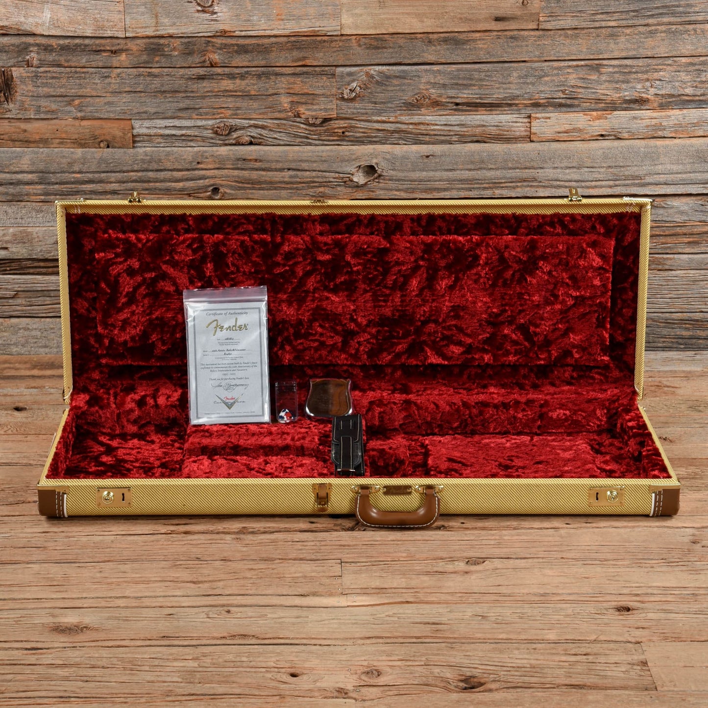 Fender Custom Shop 20th Anniversary Relic Nocaster Butterscotch 2015 Electric Guitars / Solid Body