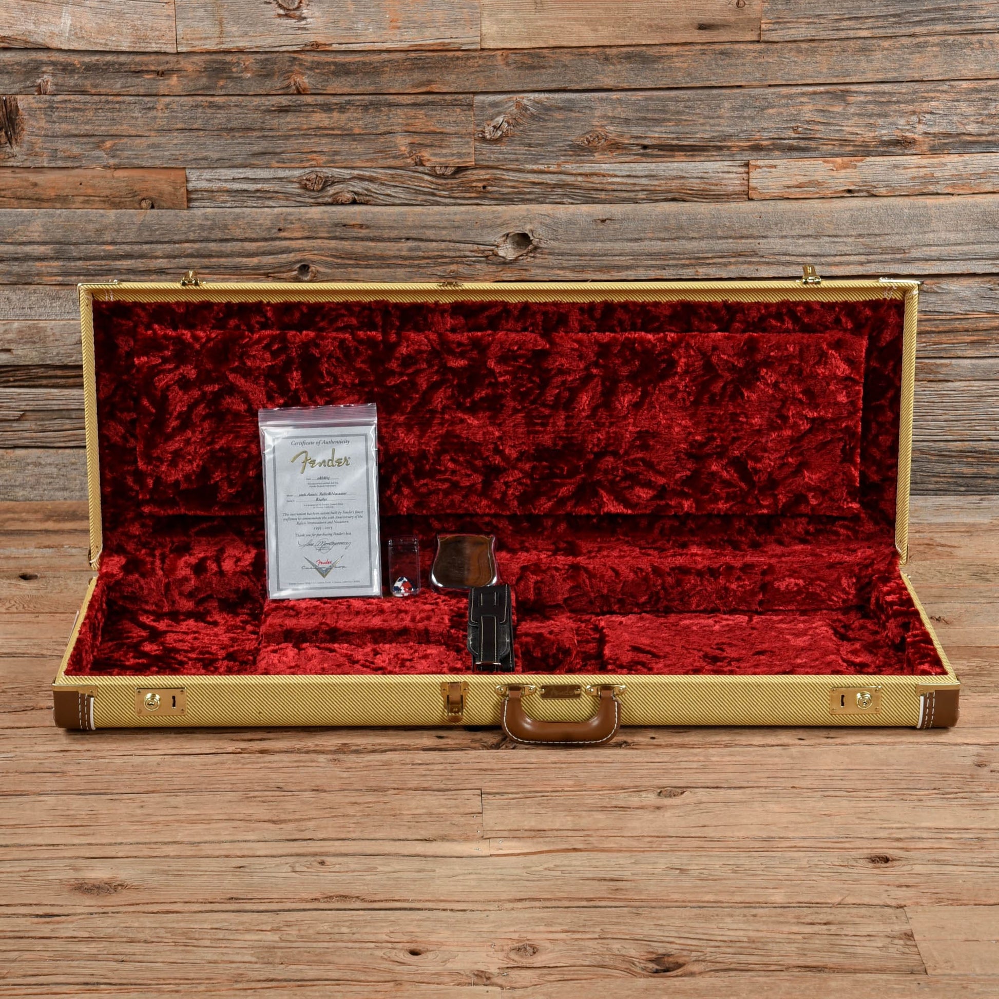 Fender Custom Shop 20th Anniversary Relic Nocaster Butterscotch 2015 Electric Guitars / Solid Body