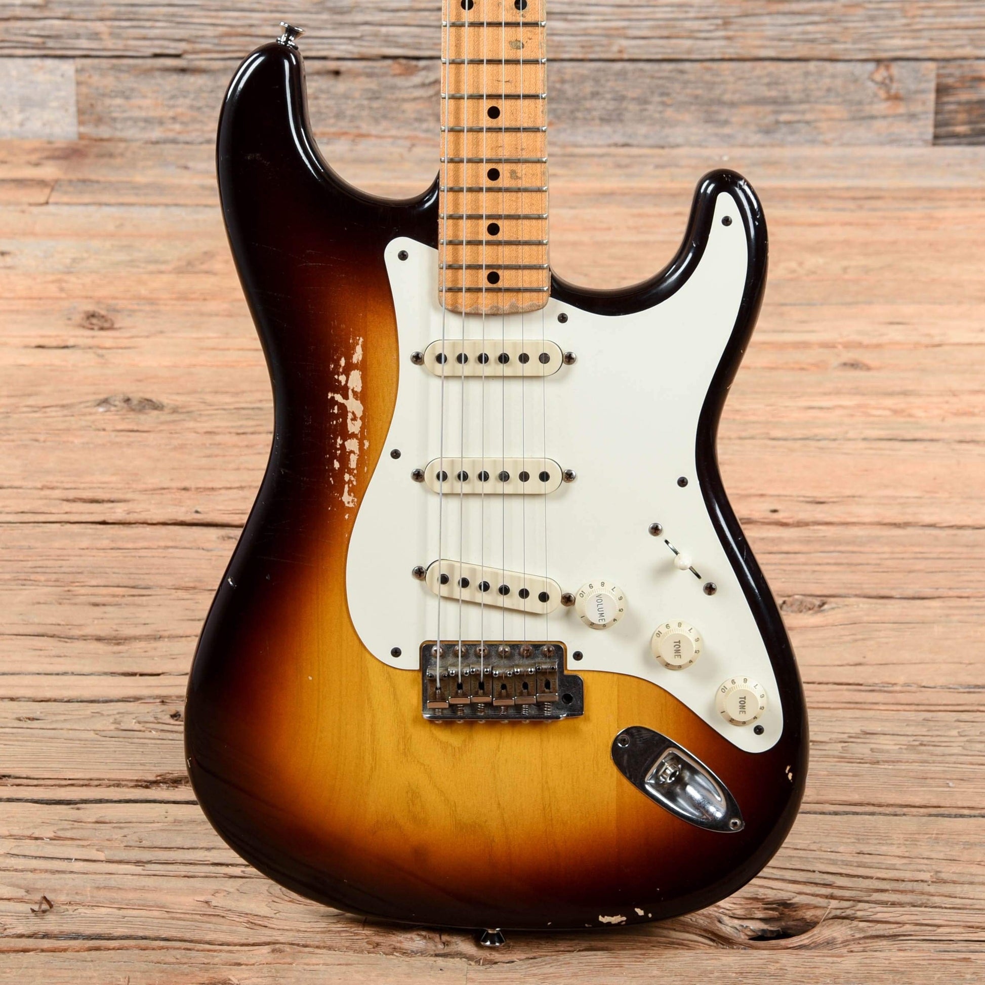 Fender Custom Shop '50s Duo-Tone Stratocaster Relic Sunburst 2012 Electric Guitars / Solid Body