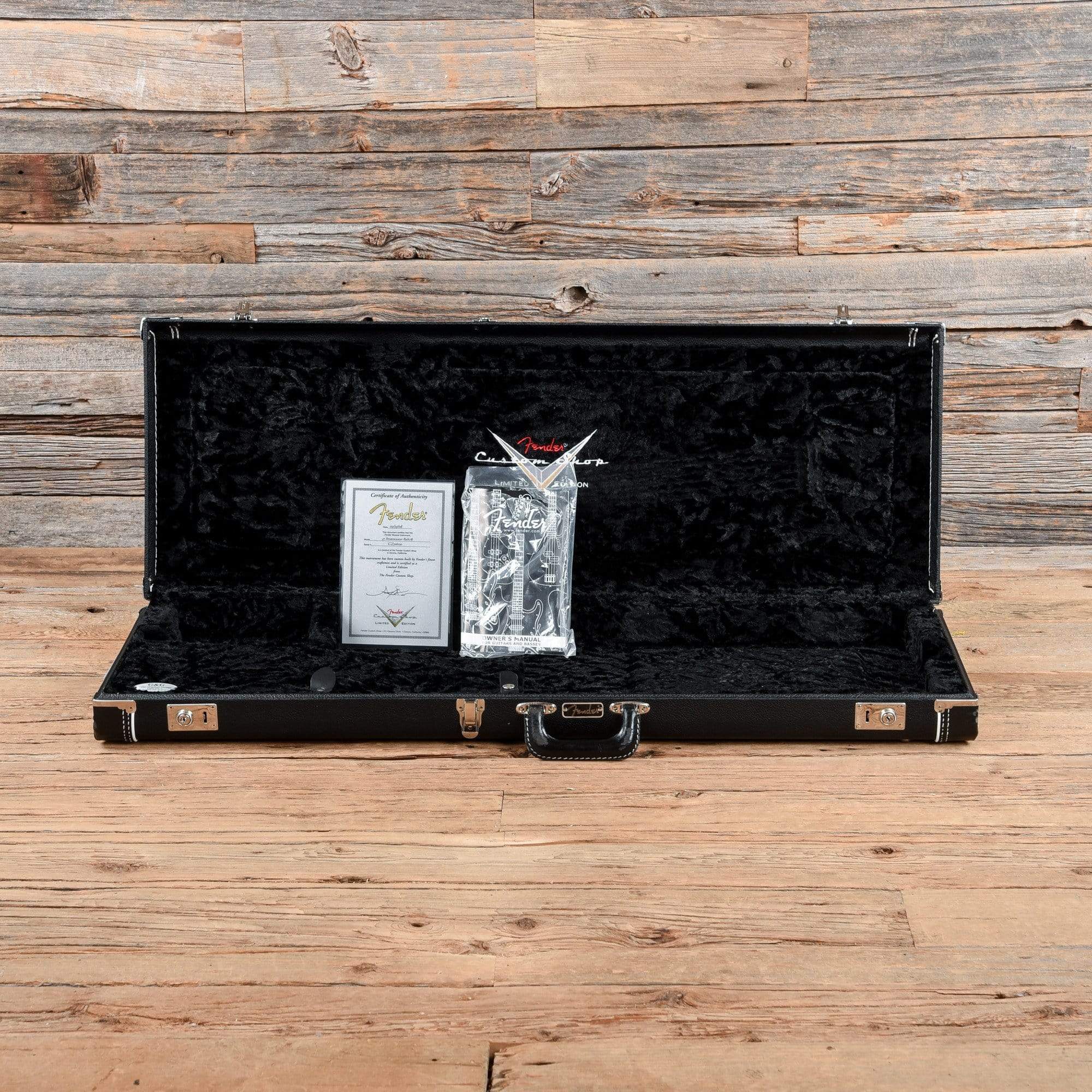 Fender Custom Shop '57 Stratocaster Heavy Relic Black 2007 Electric Guitars / Solid Body