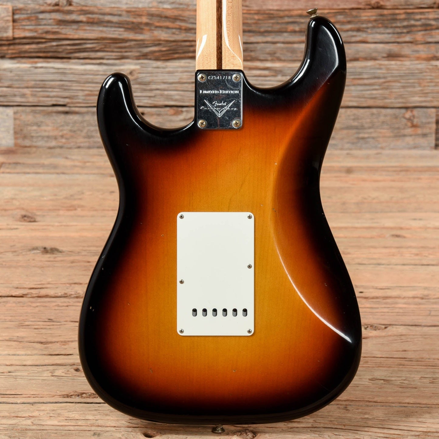 Fender Custom Shop '69 Stratocaster Journeyman Relic 3-Tone Sunburst 2019 Electric Guitars / Solid Body