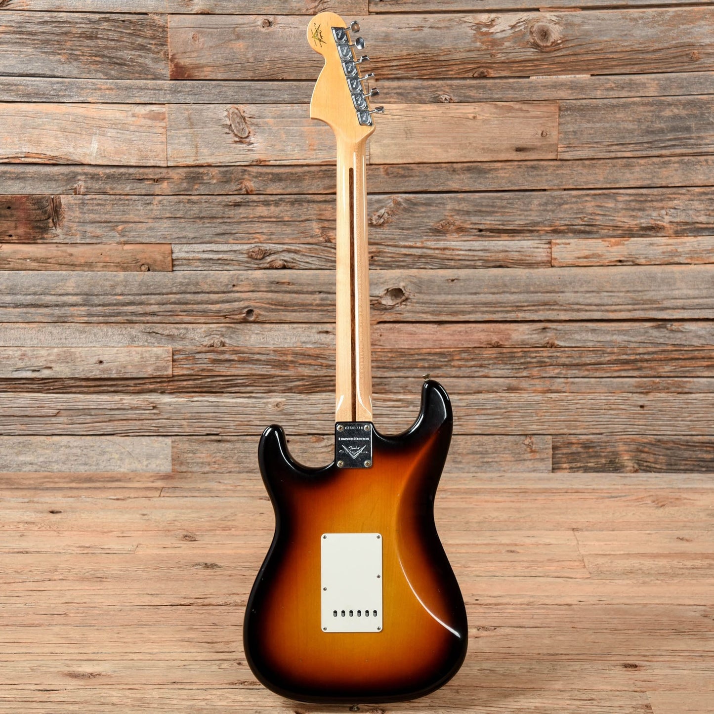 Fender Custom Shop '69 Stratocaster Journeyman Relic 3-Tone Sunburst 2019 Electric Guitars / Solid Body