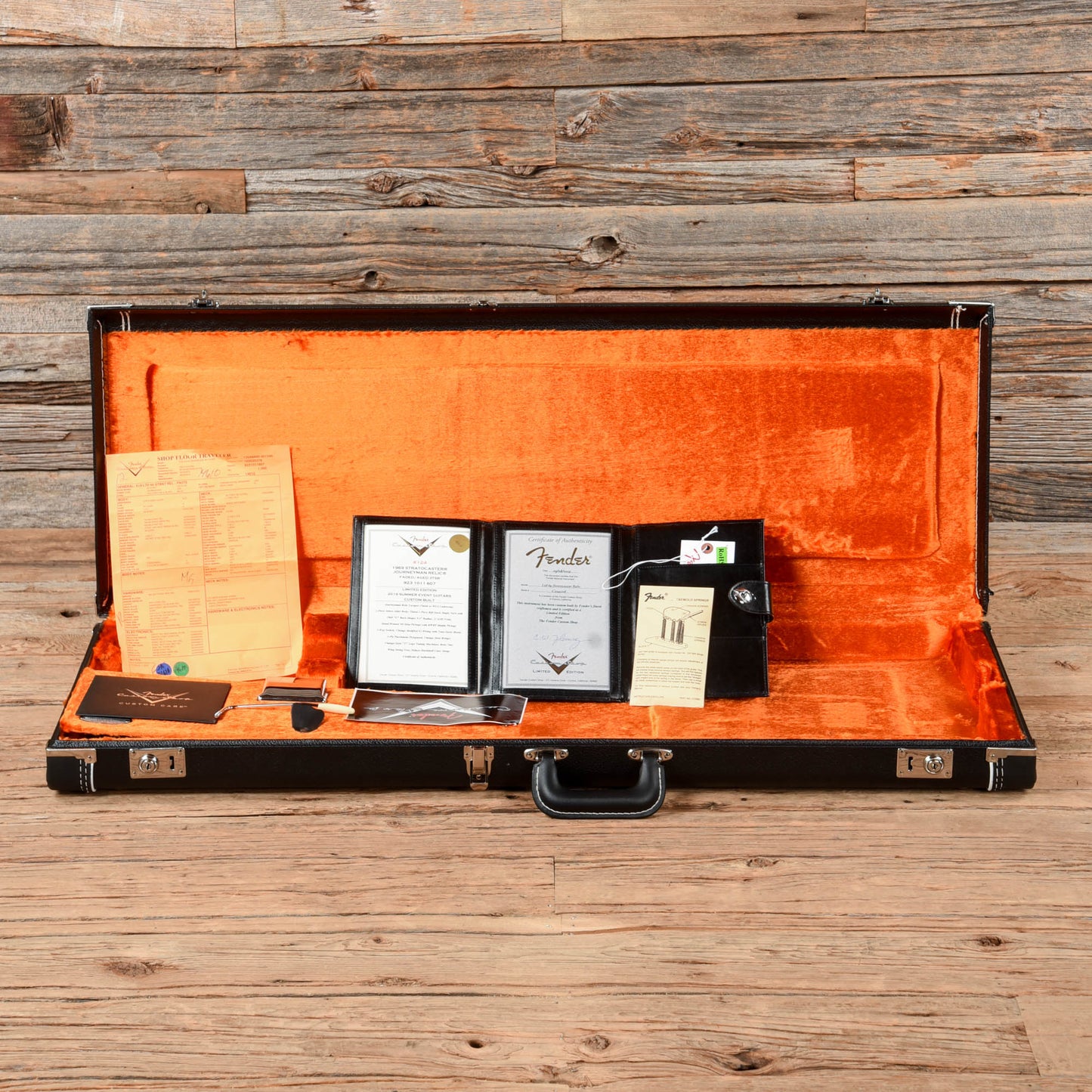 Fender Custom Shop '69 Stratocaster Journeyman Relic 3-Tone Sunburst 2019 Electric Guitars / Solid Body