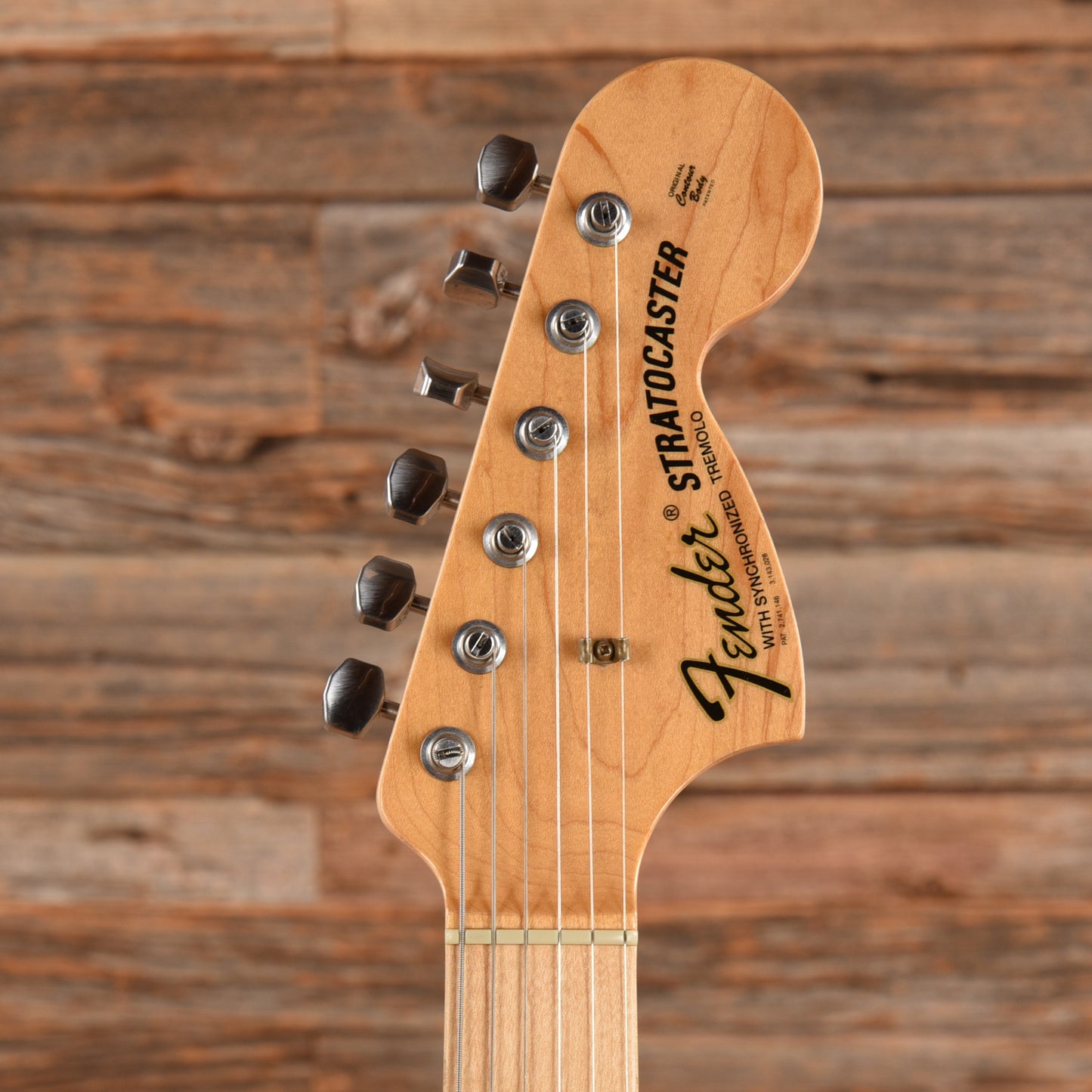 Fender Custom Shop '69 Stratocaster Relic Olympic White 2002 Electric Guitars / Solid Body
