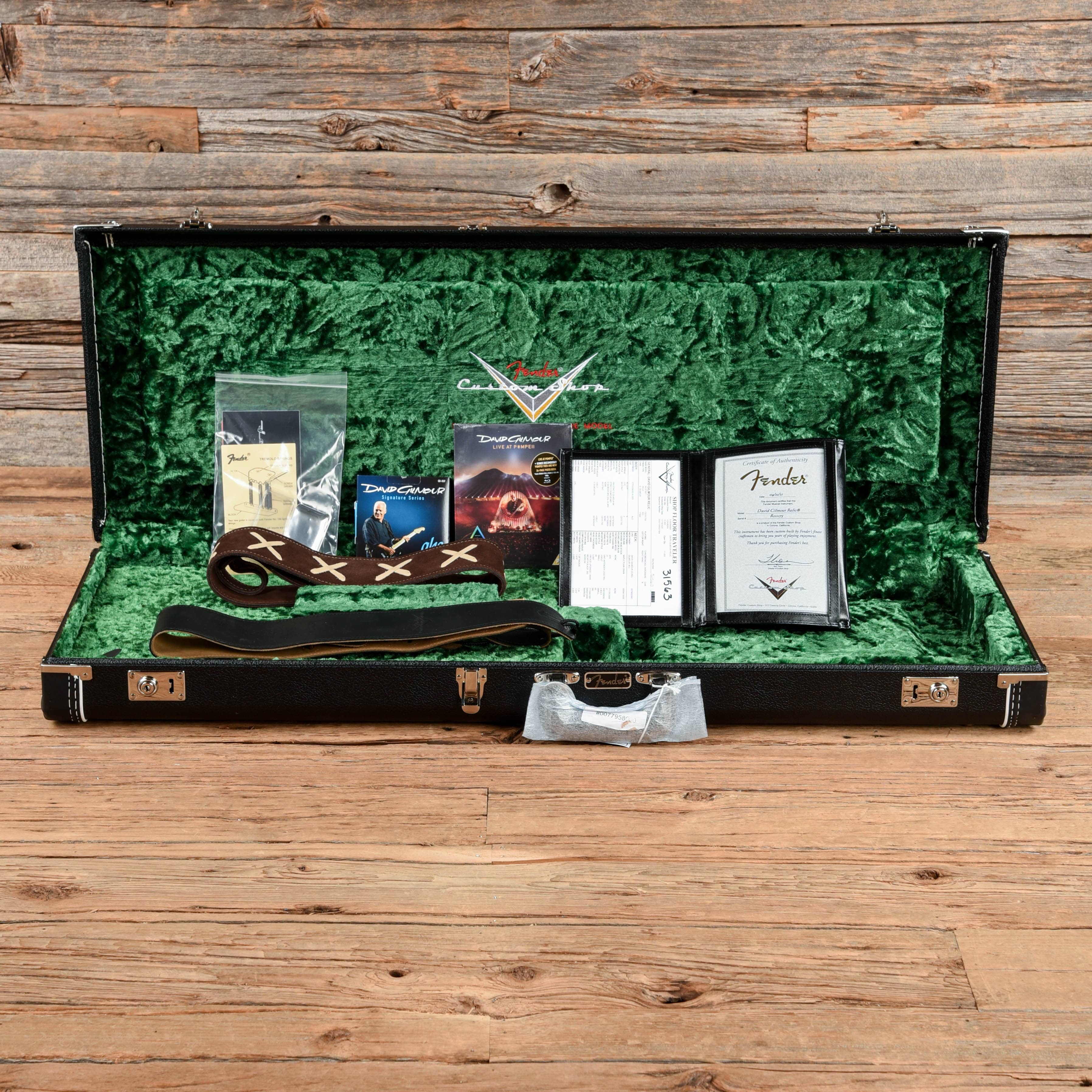 Fender Custom Shop David Gilmour Stratocaster Relic Black 2021 Electric Guitars / Solid Body