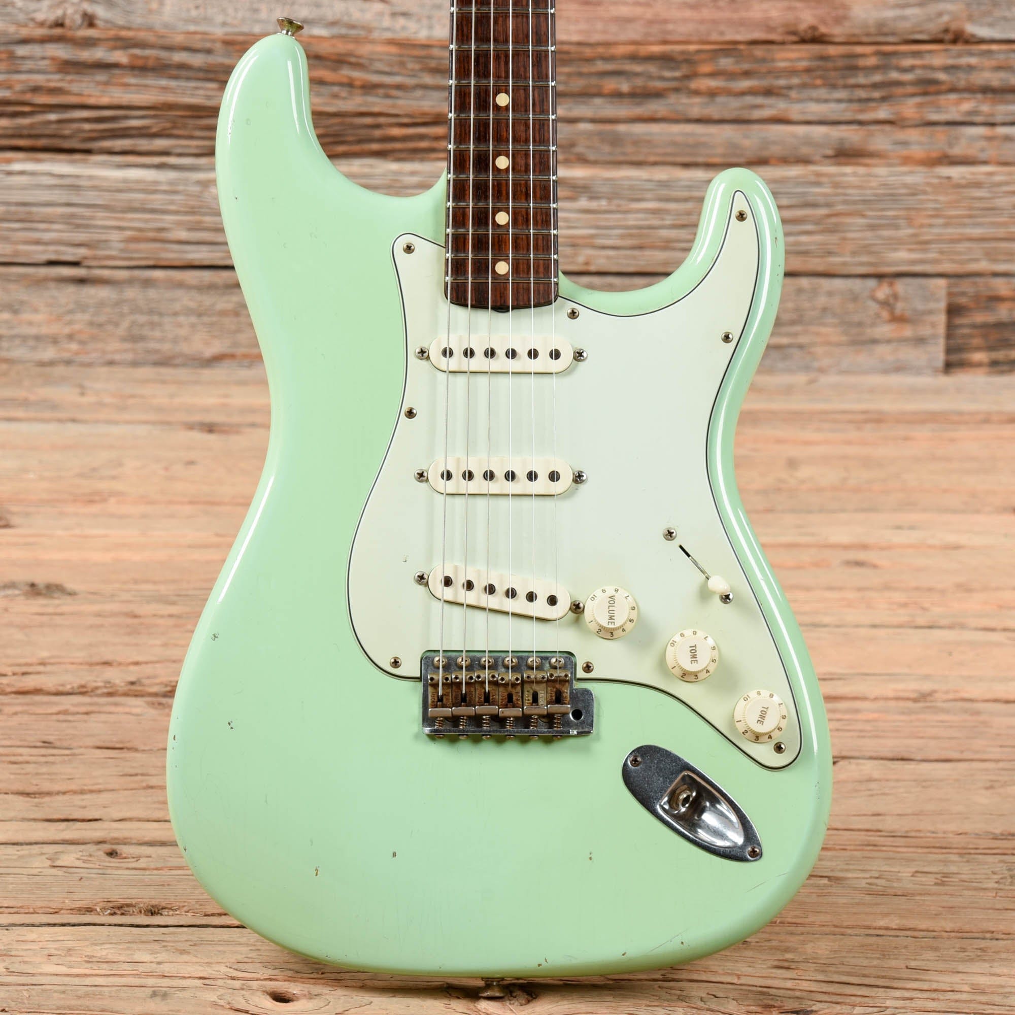 Fender Custom Shop Limited Dealer Select 60s Reissue Stratocaster Relic Surf Green 2005 Electric Guitars / Solid Body