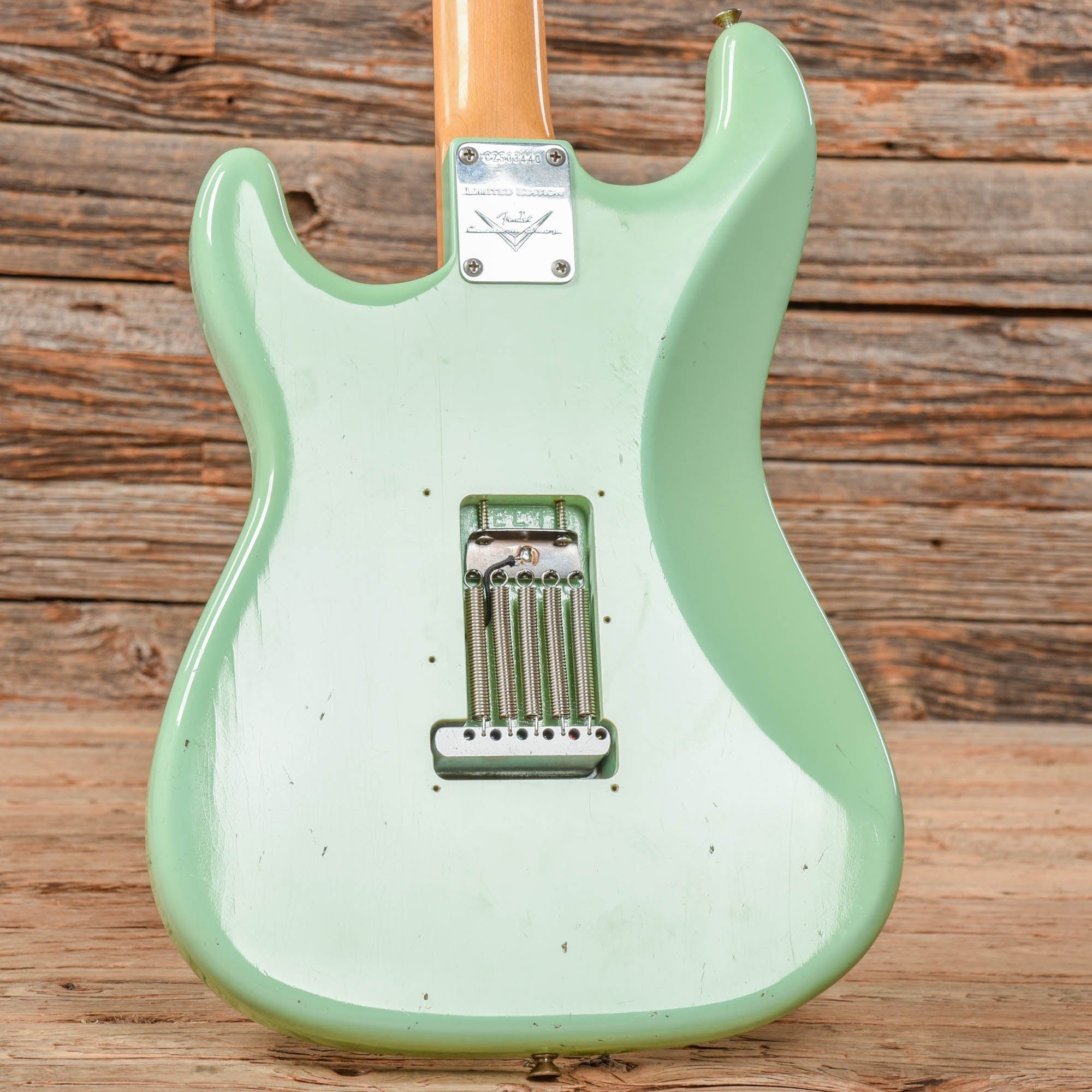 Fender Custom Shop Limited Dealer Select 60s Reissue Stratocaster Relic Surf Green 2005 Electric Guitars / Solid Body