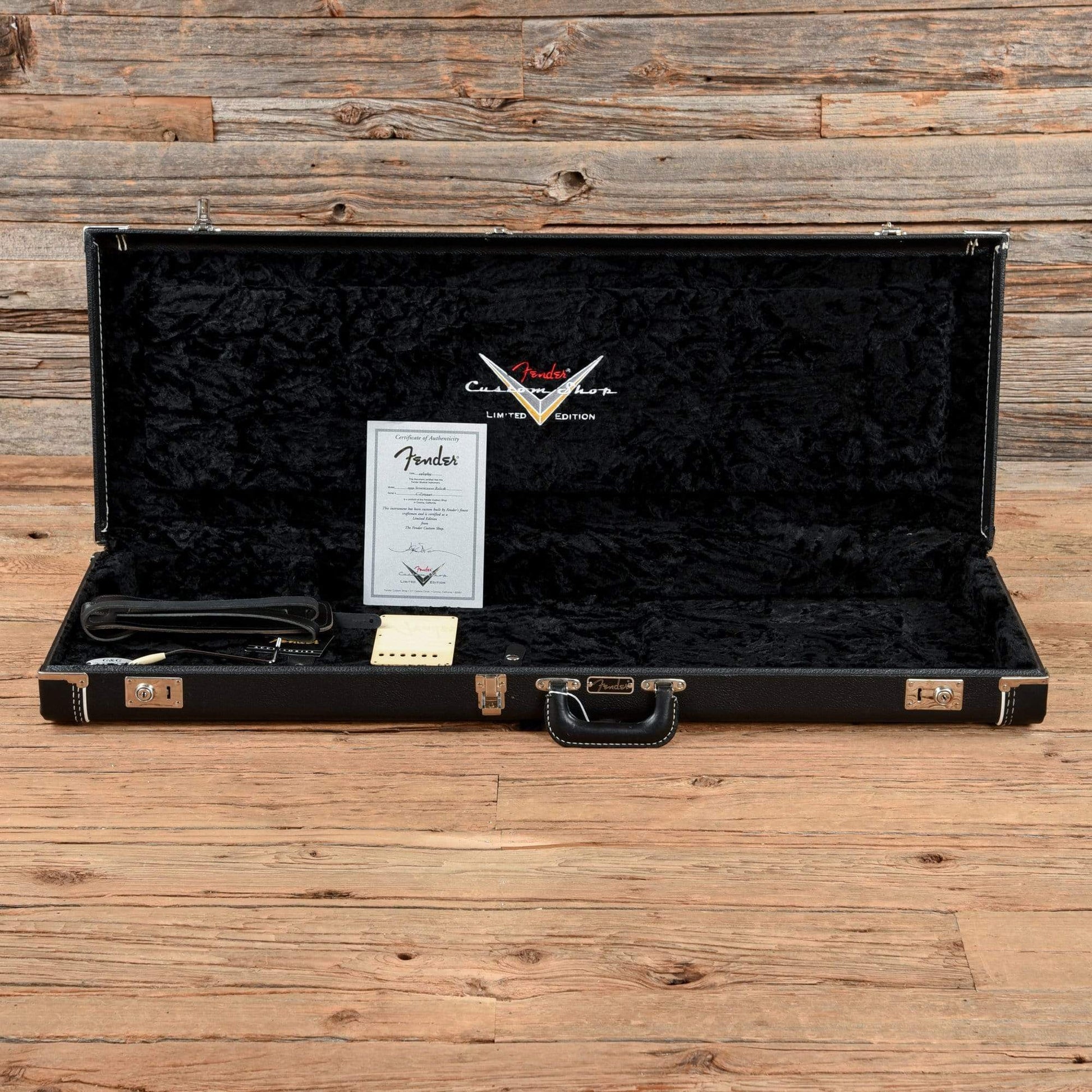 Fender Custom Shop Limited Dealer Select '60s Stratocaster Relic Surf Green 2005 Electric Guitars / Solid Body