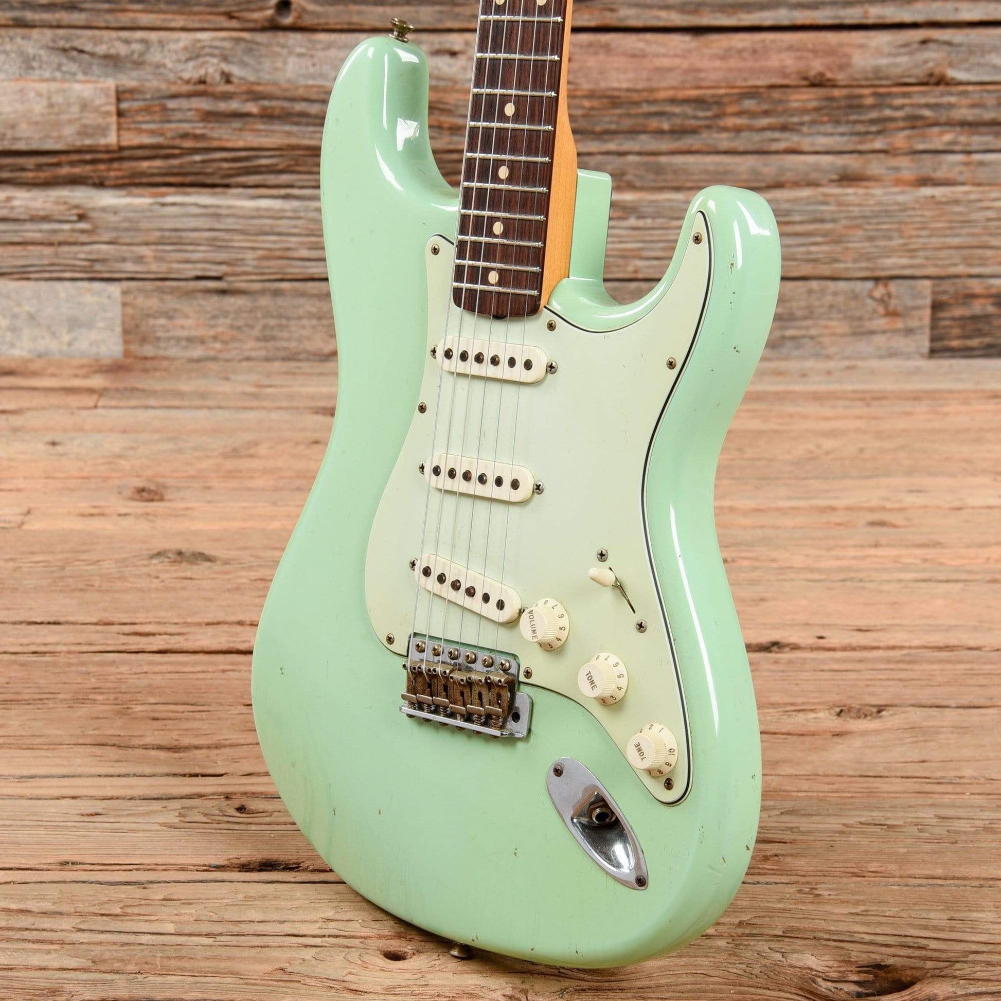 Fender Custom Shop Limited Dealer Select '60s Stratocaster Relic Surf Green 2005 Electric Guitars / Solid Body