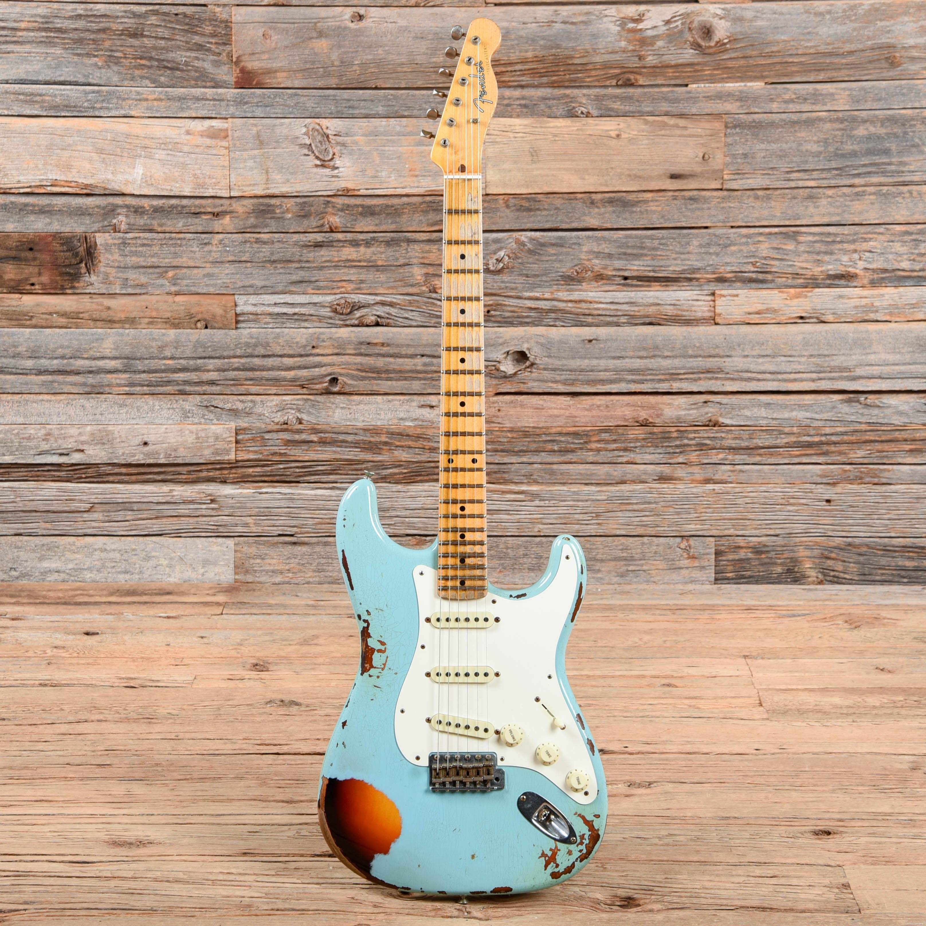 Fender Custom Shop Limited Edition Mischief Maker Heavy Relic Daphne Blue Over Sunburst 2016 Electric Guitars / Solid Body