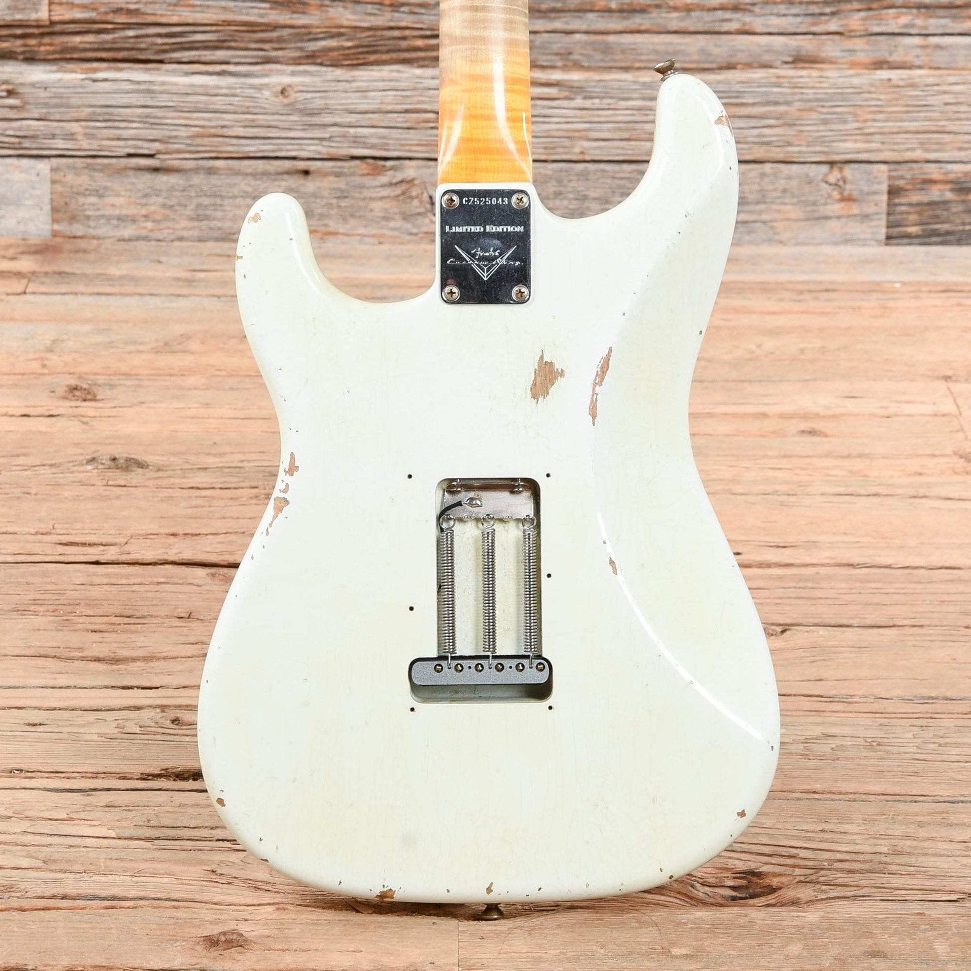 Fender Custom Shop Limited NAMM 1964 Stratocaster Relic Aged Olympic White 2015 Electric Guitars / Solid Body