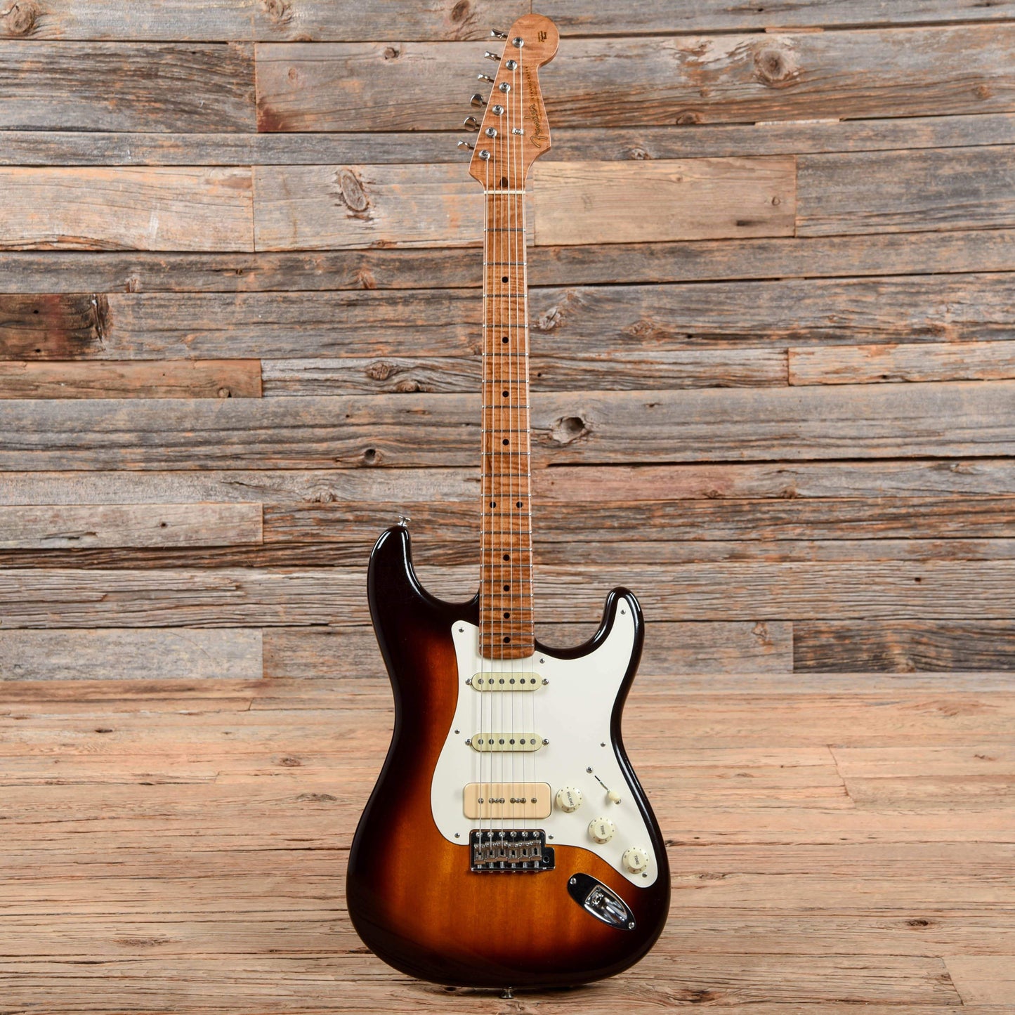 Fender Custom Shop Okume Stratocaster Closet Classic Masterbuilt by Dale Wilson 2-Tone Sunburst 2015 Electric Guitars / Solid Body