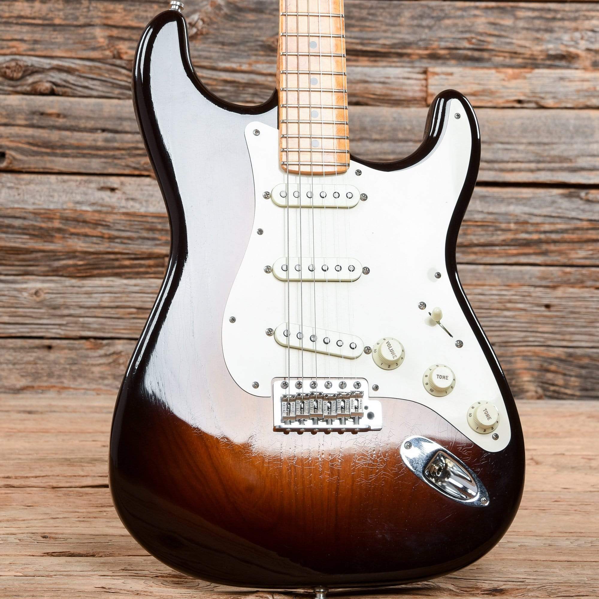 Fender Custom Shop Postmodern Stratocaster Closet Classic Sunburst 2017 Electric Guitars / Solid Body