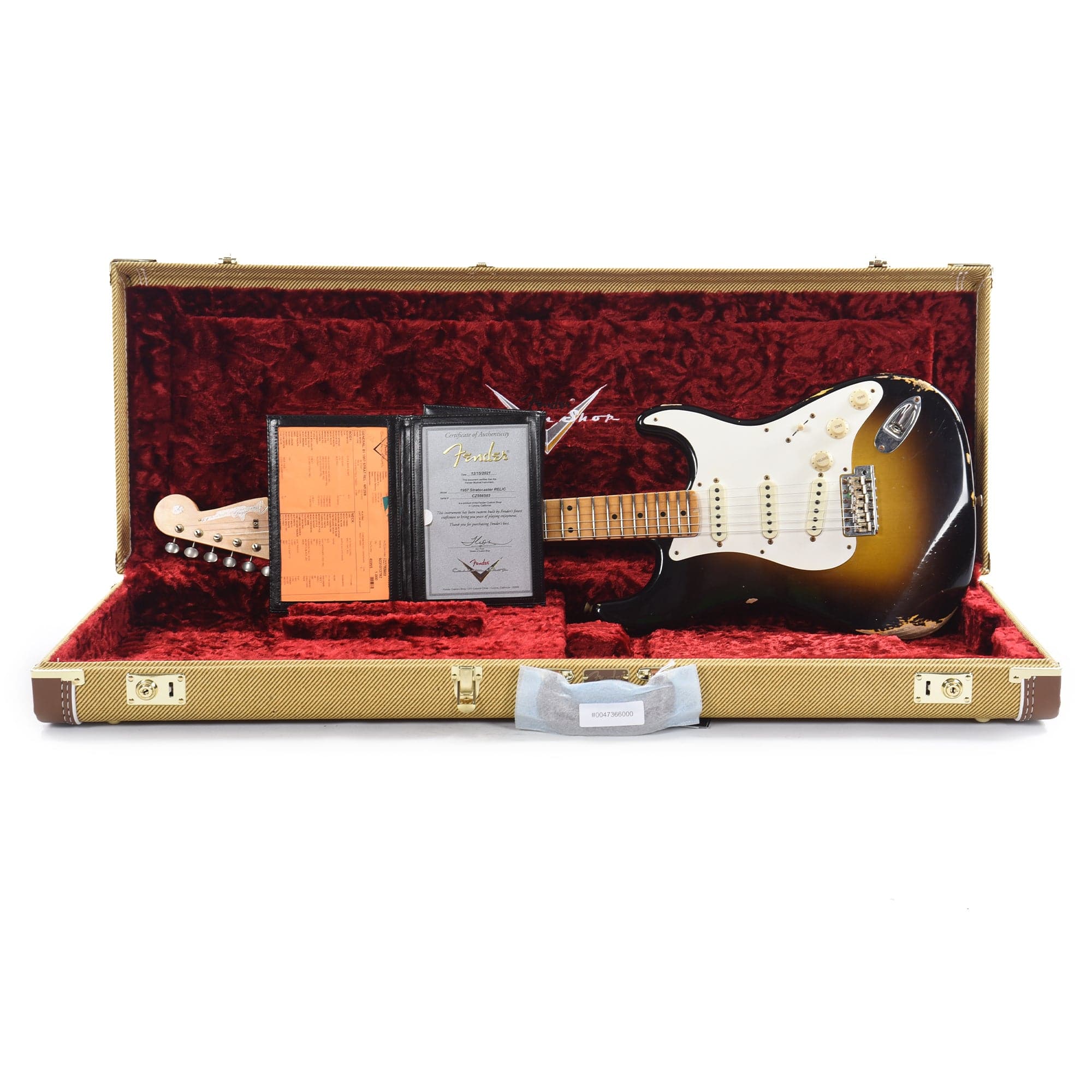 Fender Custom Shop Time Machine 1957 Stratocaster Relic Wide-Fade 2-Color Sunburst Electric Guitars / Solid Body