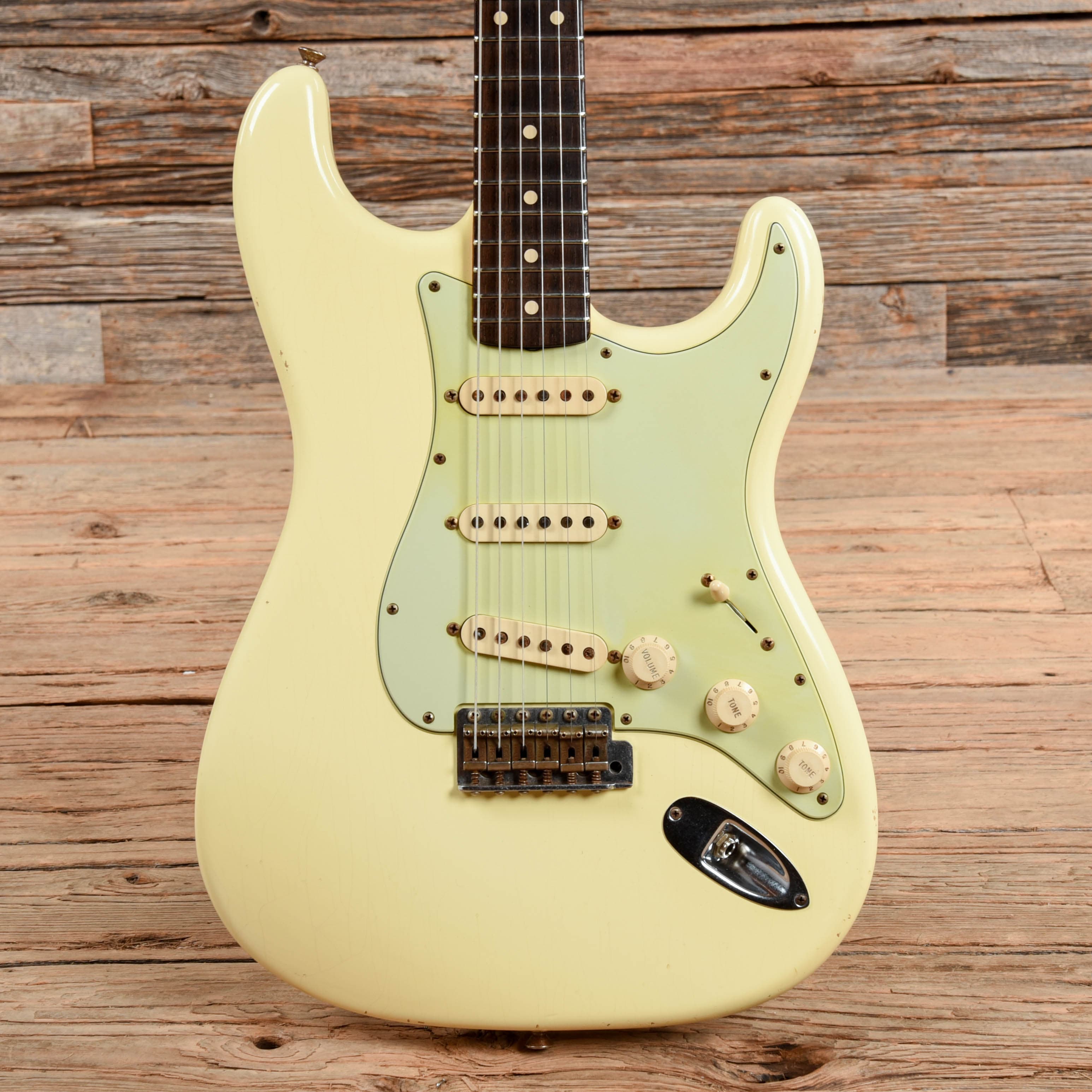 Fender Custom Shop WW10 1961 Stratocaster Relic Olympic White 2011 Electric Guitars / Solid Body