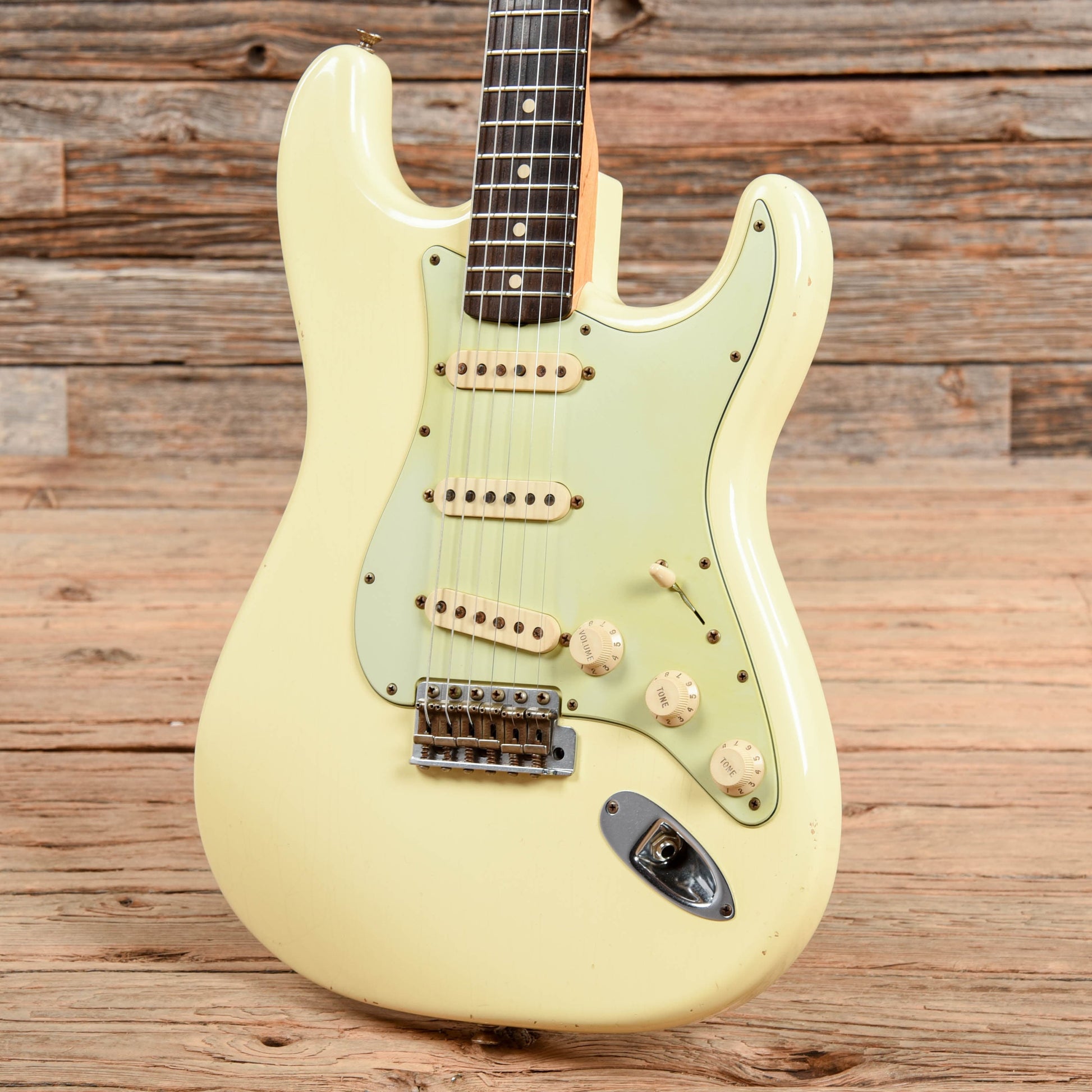 Fender Custom Shop WW10 1961 Stratocaster Relic Olympic White 2011 Electric Guitars / Solid Body