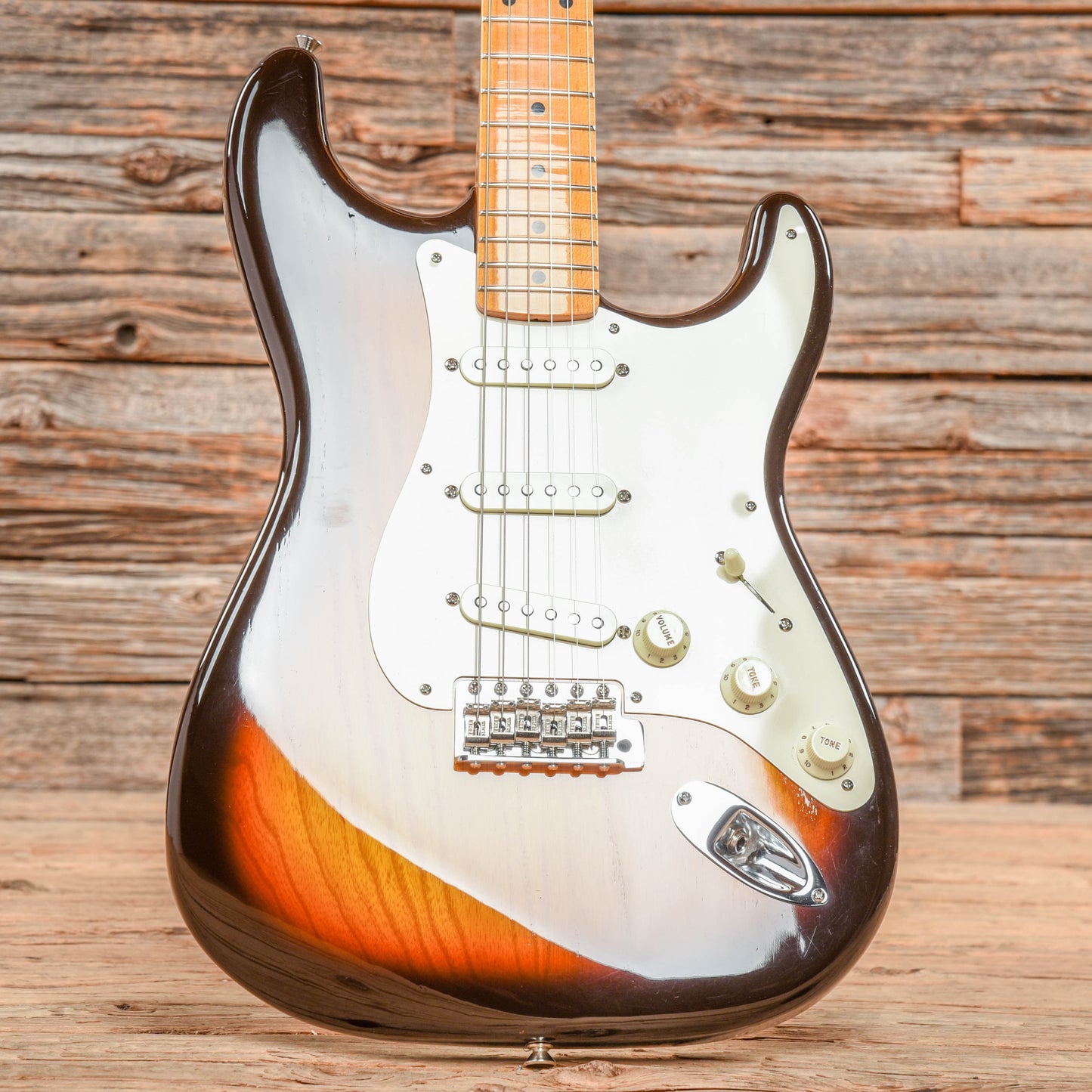 Fender Custom Shop WW10 '55 Stratocaster Relic Ready Sunburst Electric Guitars / Solid Body