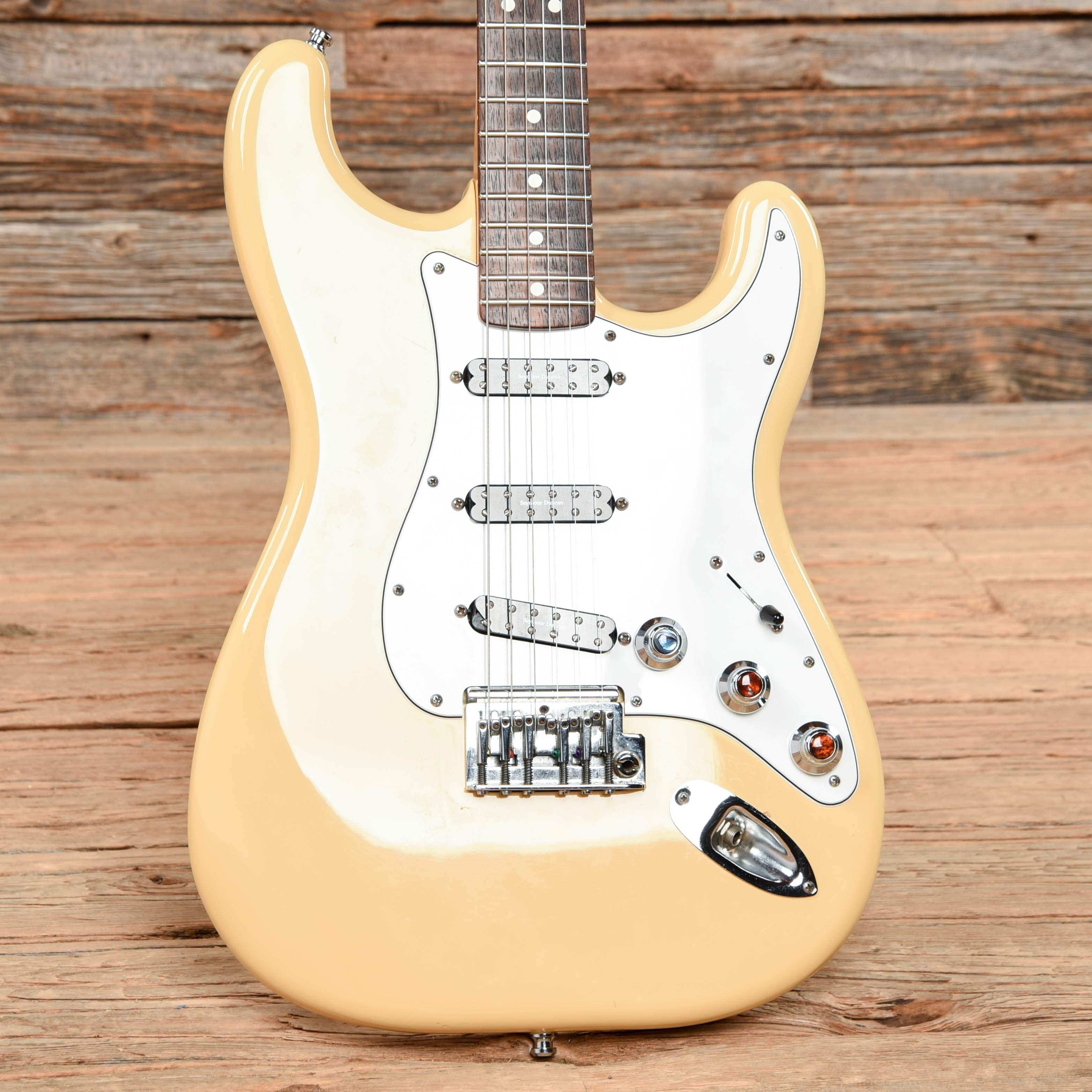 Fender Dan Smith Stratocaster Vintage White 1983 Electric Guitars / Solid Body