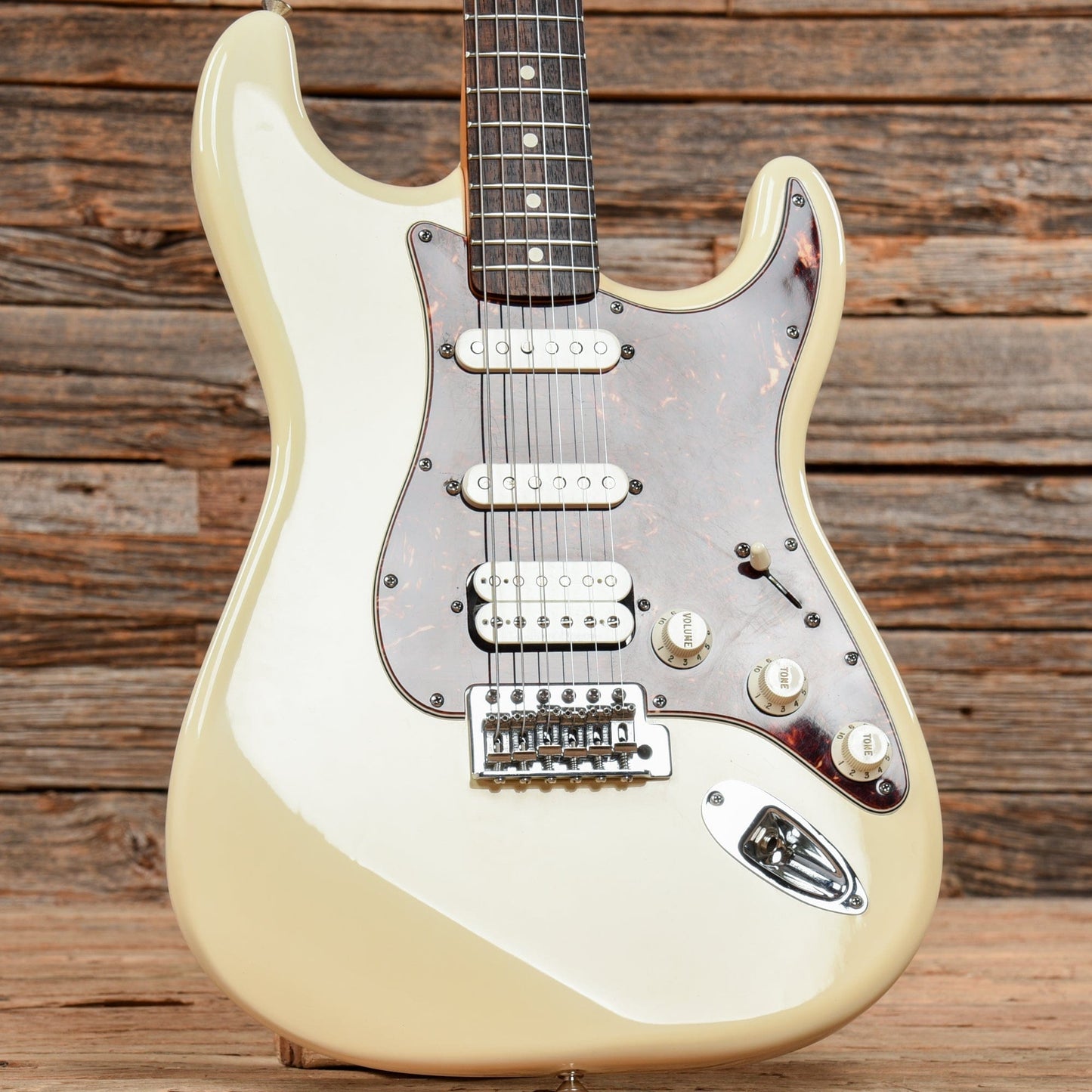 Fender Deluxe Lone Star Stratocaster Olympic White 2007 Electric Guitars / Solid Body