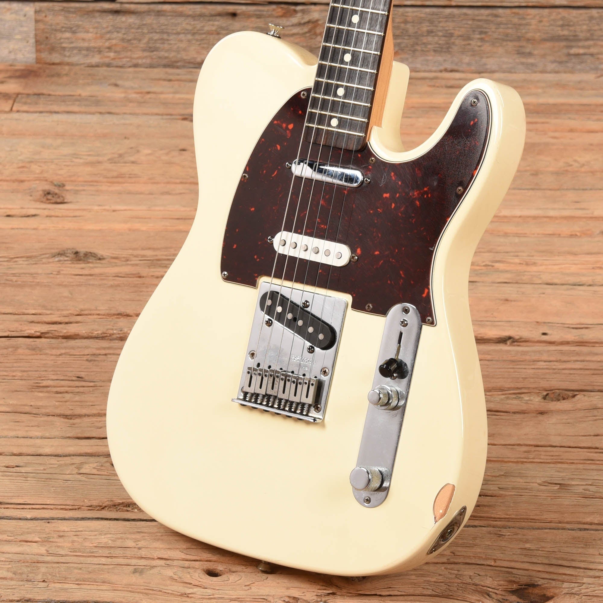 Fender Deluxe Nashville Telecaster White Electric Guitars / Solid Body