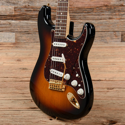 Fender Deluxe Players Stratocaster Sunburst 2009 Electric Guitars / Solid Body