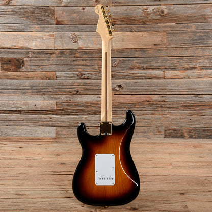 Fender Deluxe Players Stratocaster Sunburst 2009 Electric Guitars / Solid Body