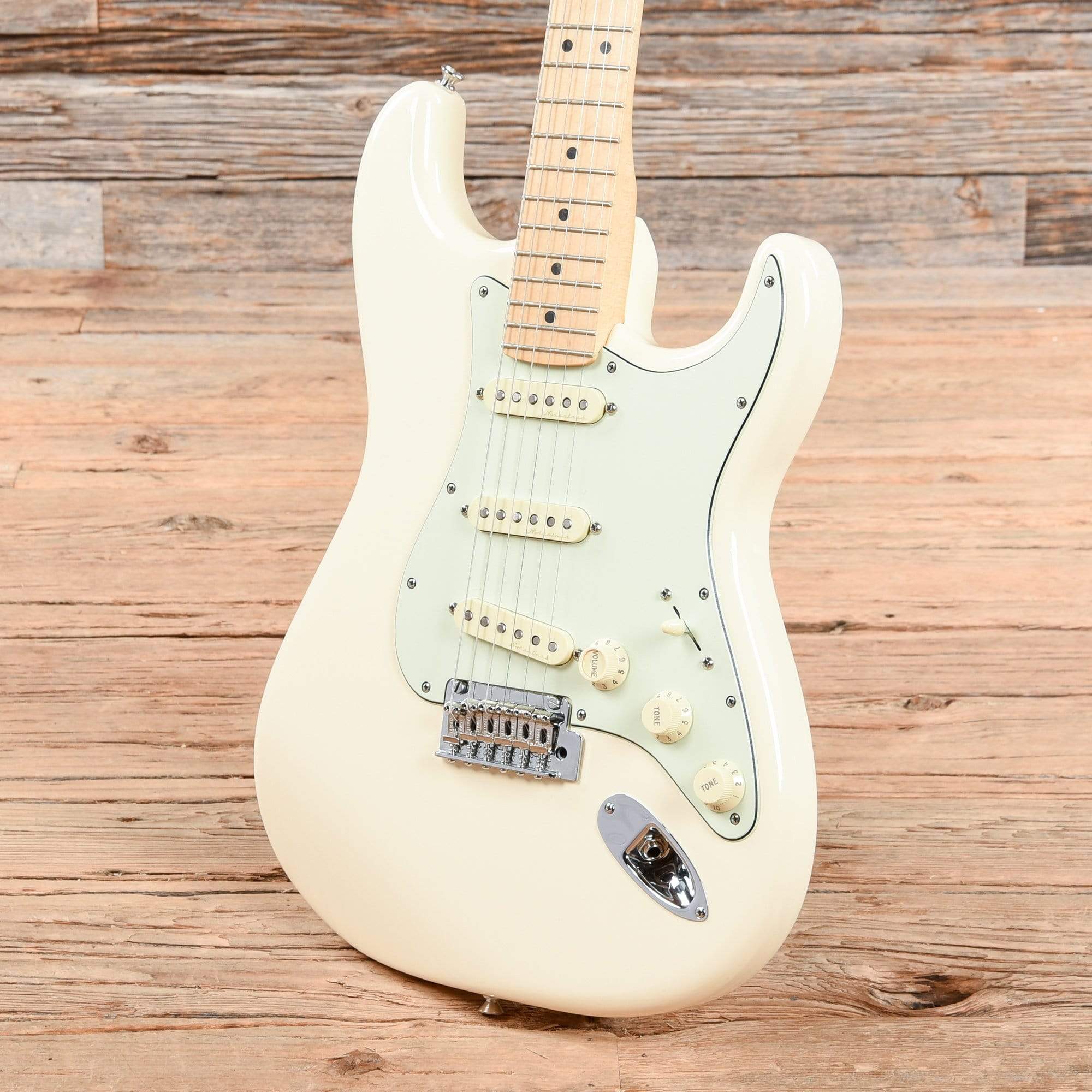 Fender Deluxe Roadhouse Stratocaster Olympic White 2019 Electric Guitars / Solid Body