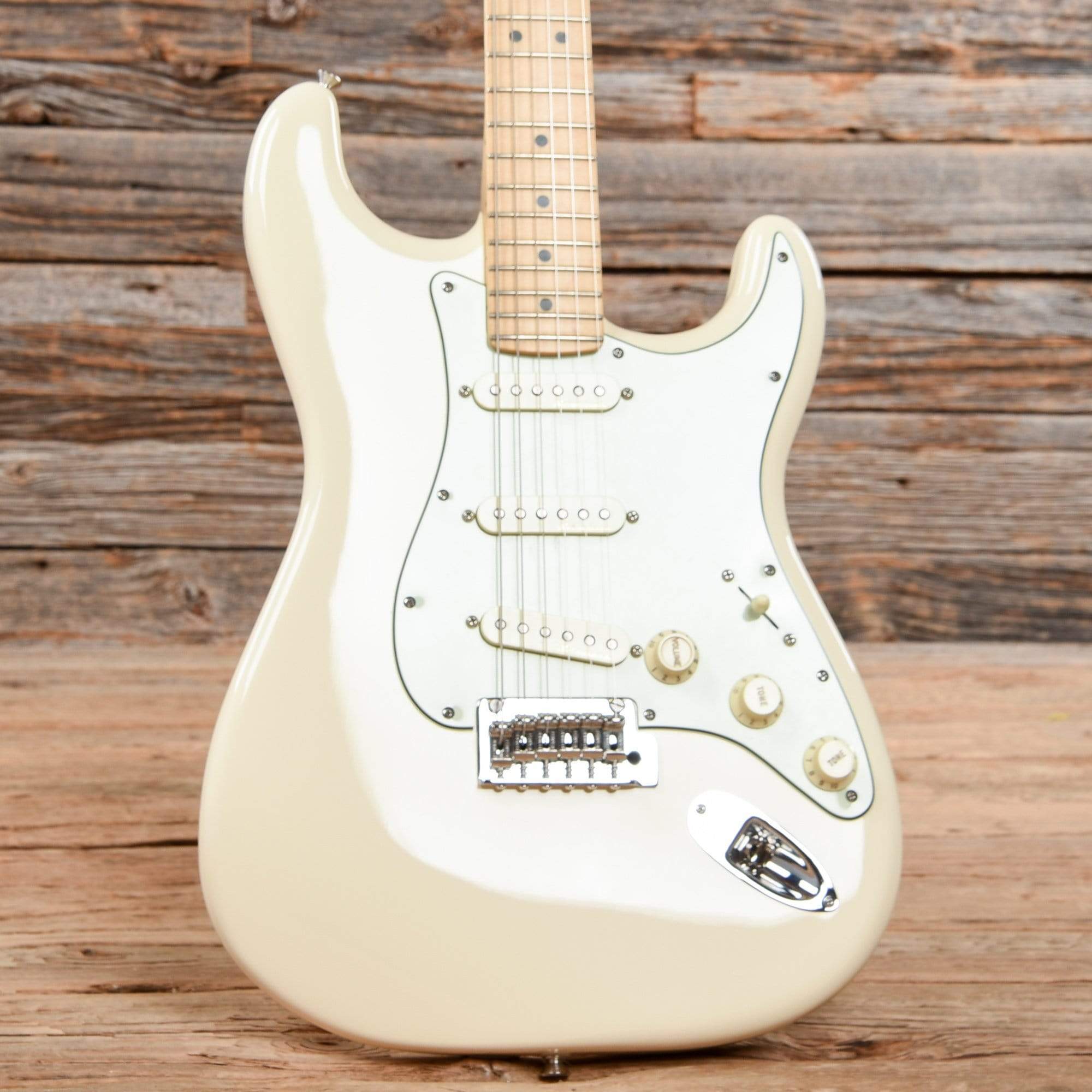 Fender Deluxe Roadhouse Stratocaster Olympic White 2019 Electric Guitars / Solid Body