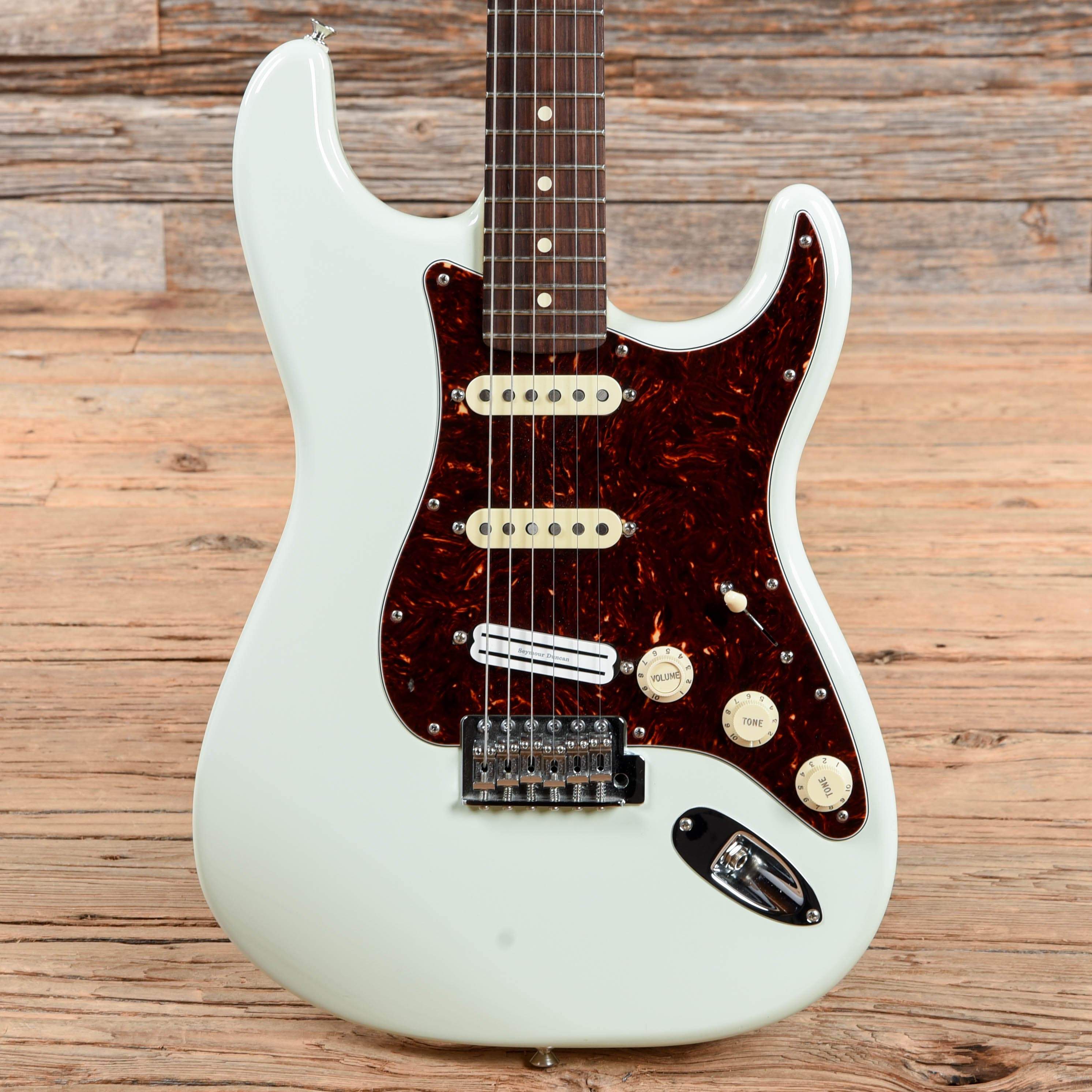 Fender Deluxe Roadhouse Stratocaster Sonic Blue 2014 Electric Guitars / Solid Body