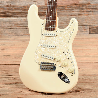 Fender Deluxe Series Stratocaster White 1997 Electric Guitars / Solid Body