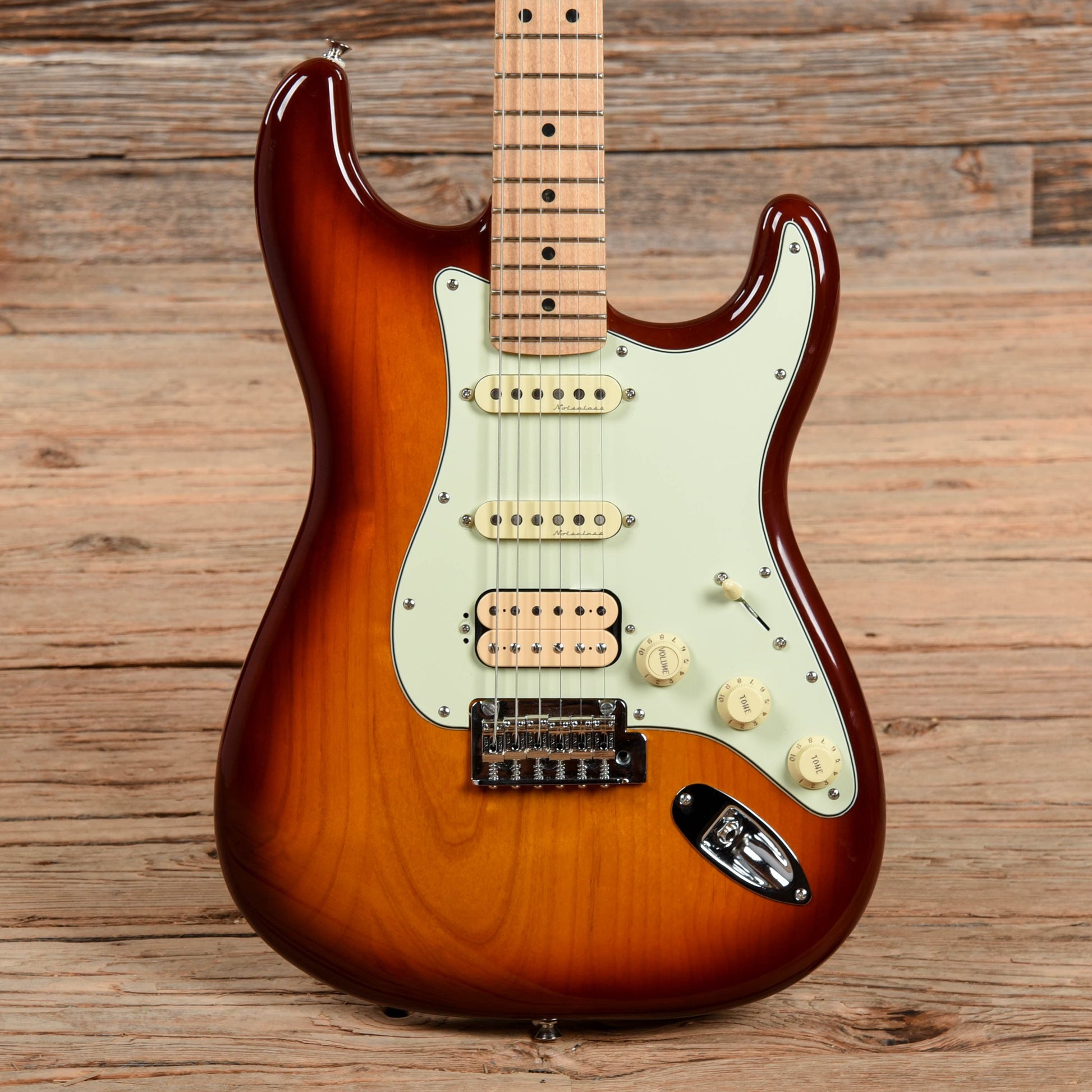 fender deluxe stratocaster hss tobacco sunburst - - MN - ELECTRIC GUITAR comfortable playing feel will easily handle any sonic needs that arise Fender American Deluxe Stratocaster QMT