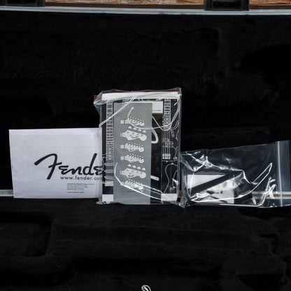 Fender Deluxe USA Stratocaster V Neck Sunburst 2011 Electric Guitars / Solid Body