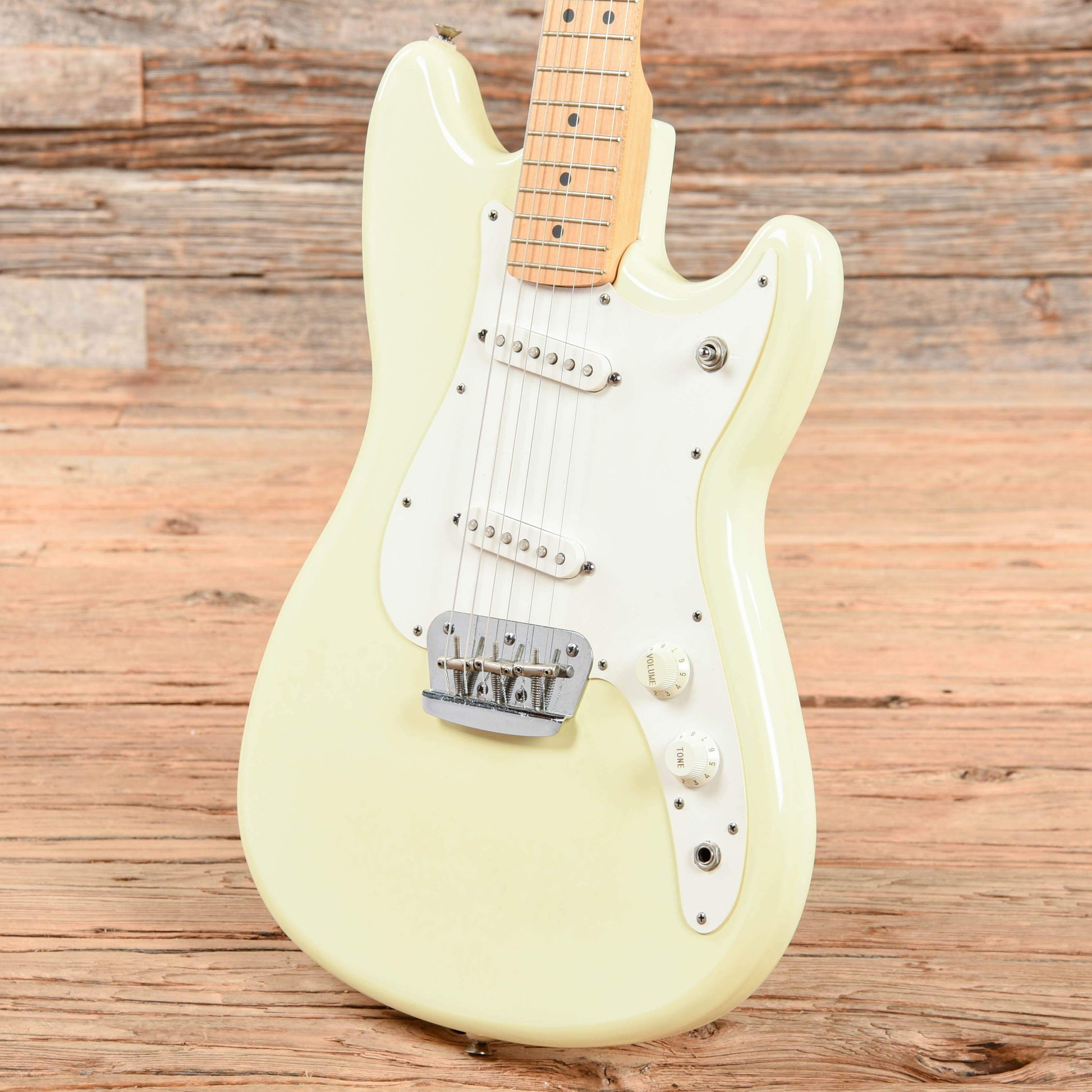 Fender Duo-Sonic Arctic White 1993 Electric Guitars / Solid Body