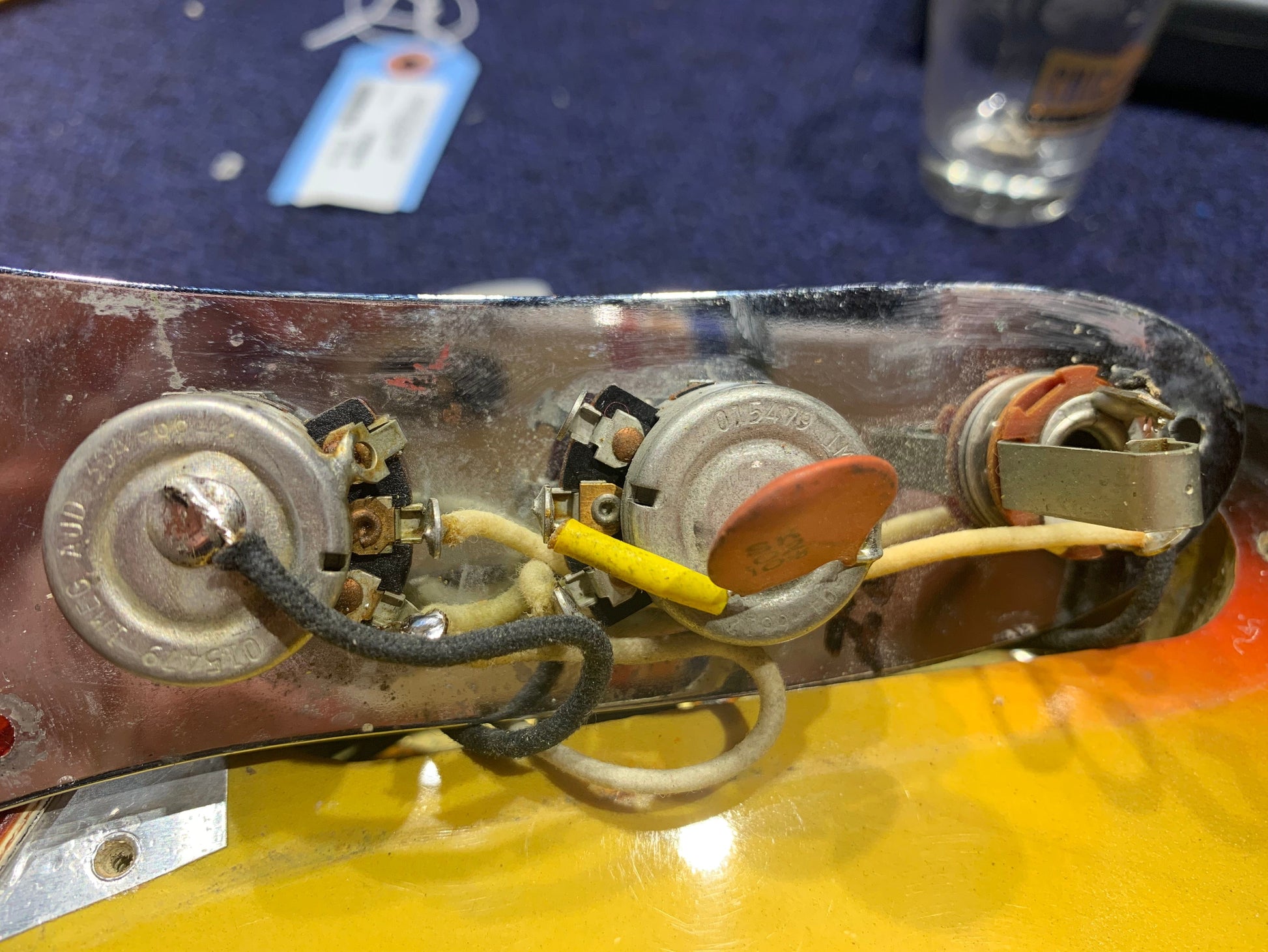 Fender Electric XII Sunburst 1966 Electric Guitars / Solid Body