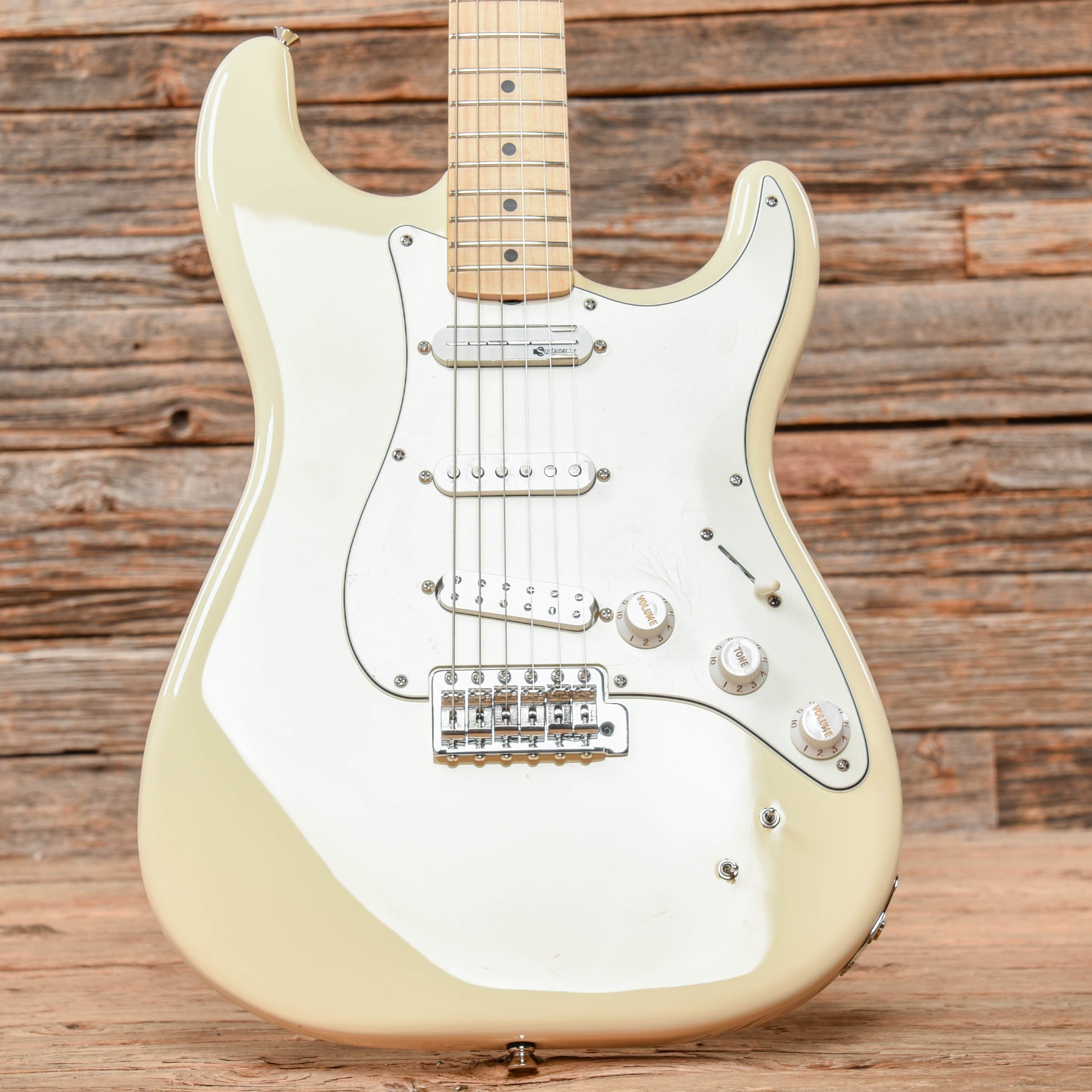 Fender EOB Ed O'Brien Signature Sustainer Stratocaster Olympic White Electric Guitars / Solid Body