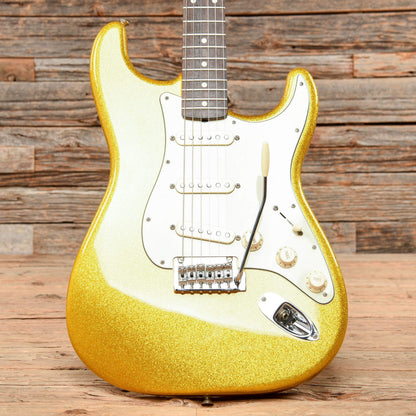 Fender FSR Classic Player '60s Stratocaster Vegas Gold Sparkle 2014 Electric Guitars / Solid Body