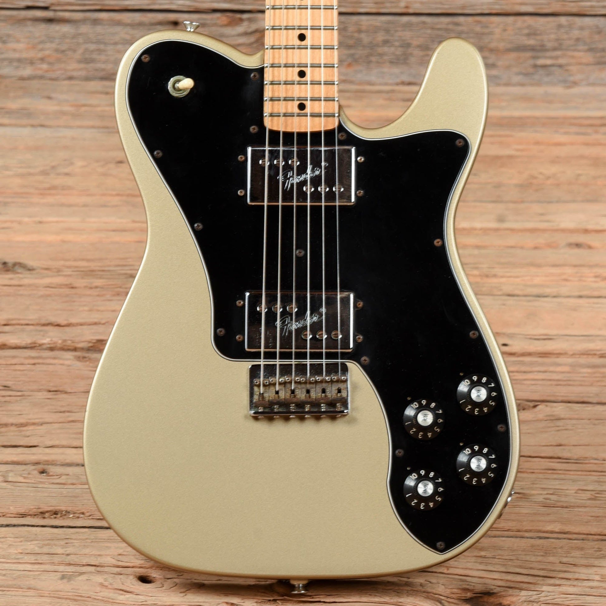 Fender FSR Classic Series '72 Telecaster Deluxe Shoreline Gold 2007 Electric Guitars / Solid Body