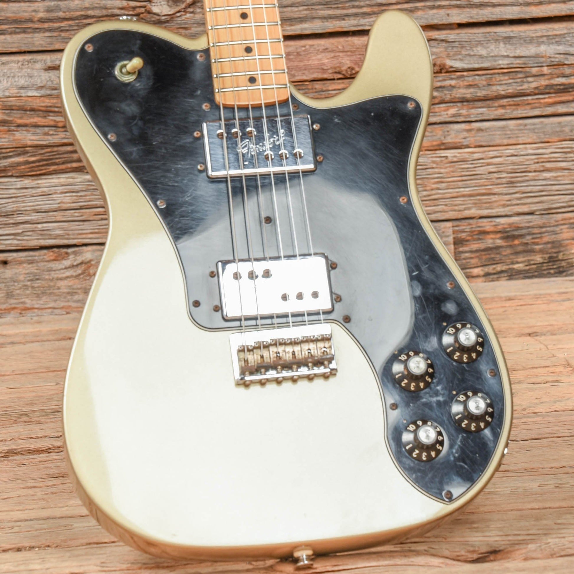 Fender FSR Classic Series '72 Telecaster Deluxe Shoreline Gold 2007 Electric Guitars / Solid Body