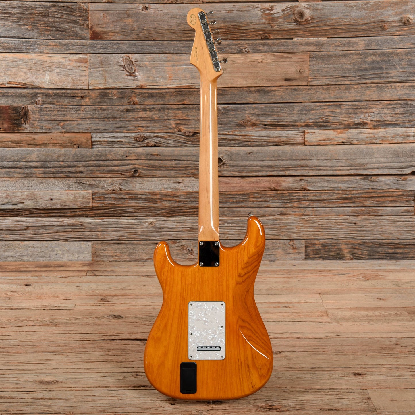 Fender FSR Player Stratocaster HSS Amber 2011 Electric Guitars / Solid Body