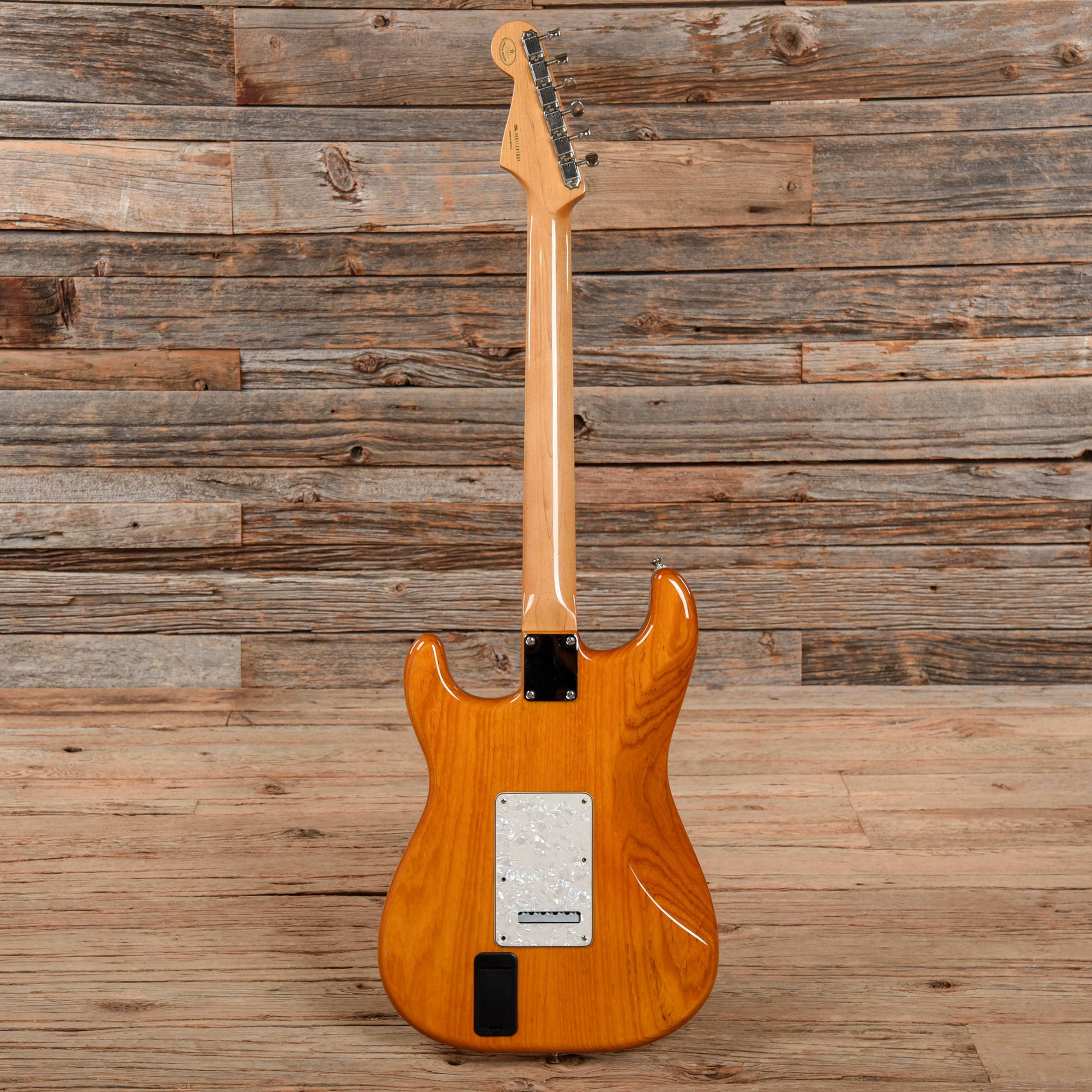 Fender FSR Player Stratocaster HSS Amber 2011 Electric Guitars / Solid Body