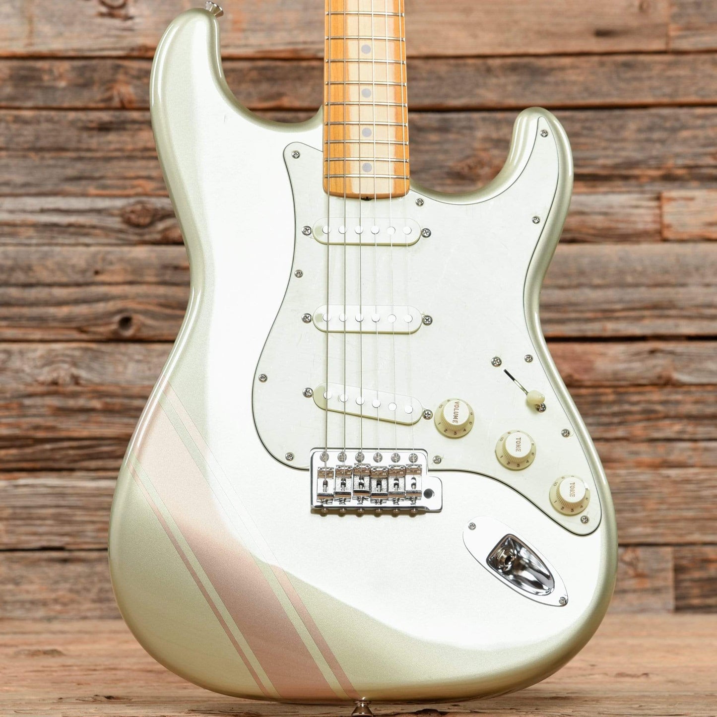 Fender FSR Traditional 50s Stratocaster with Competition Stripe Inca Silver with Shoreline Gold Stripes 2018 Electric Guitars / Solid Body