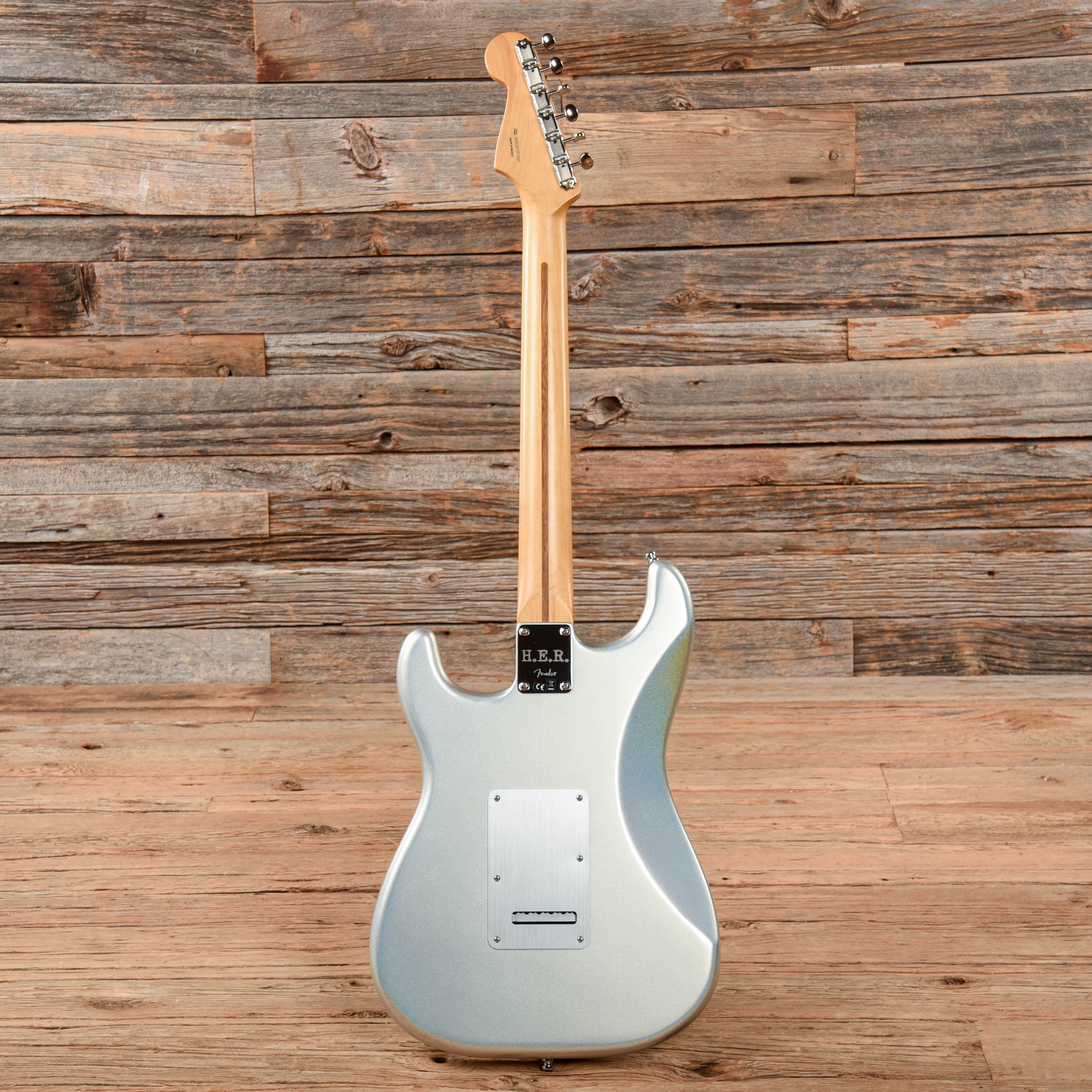 Fender H.E.R. Signature Stratocaster Chrome Glow 2020 Electric Guitars / Solid Body