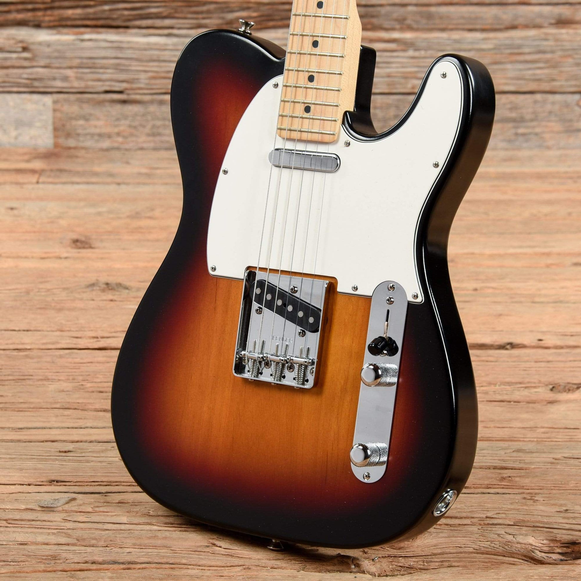 Fender Highway 1 Telecaster Sunburst 2006 Electric Guitars / Solid Body