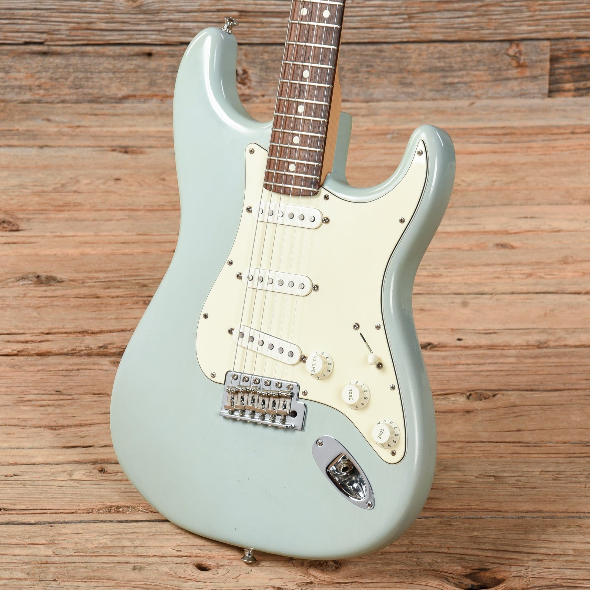 Fender Highway One Stratocaster Daphne Blue 2006 Electric Guitars / Solid Body